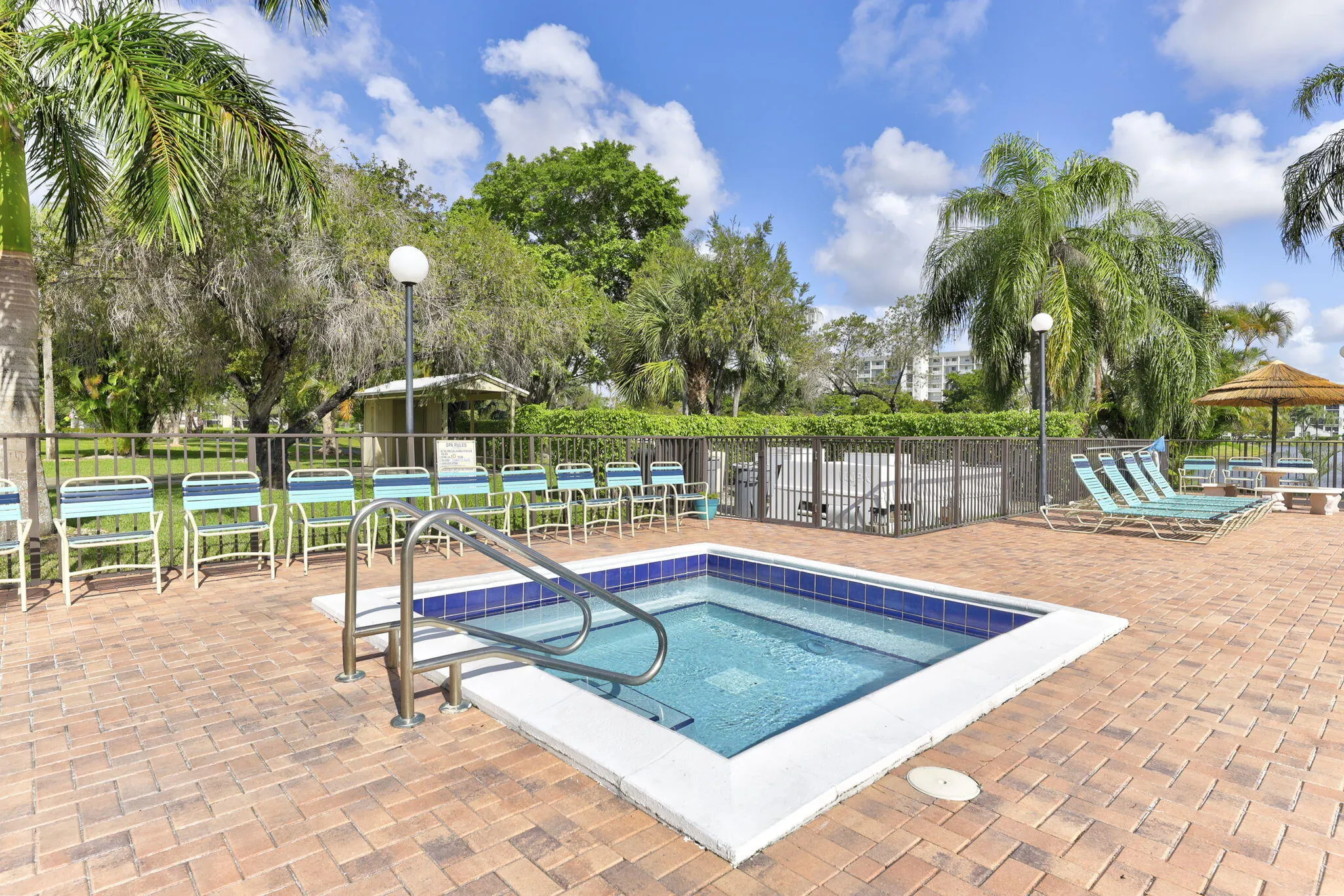 2309 S CYPRESS BEND Drive #611D