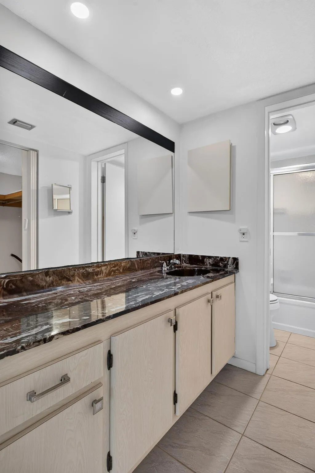 2309 S CYPRESS BEND Drive #611D