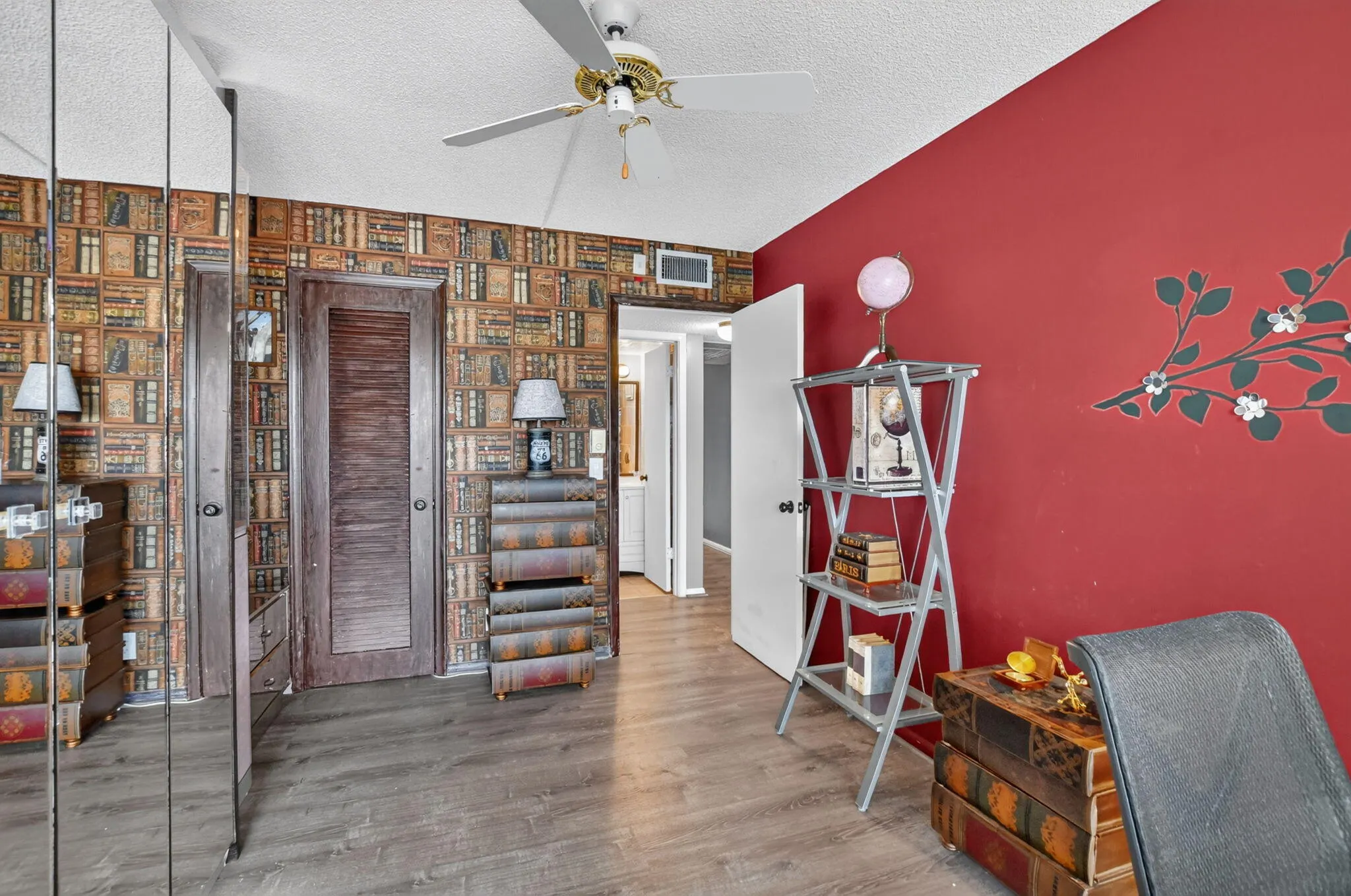 4075 Harwood F