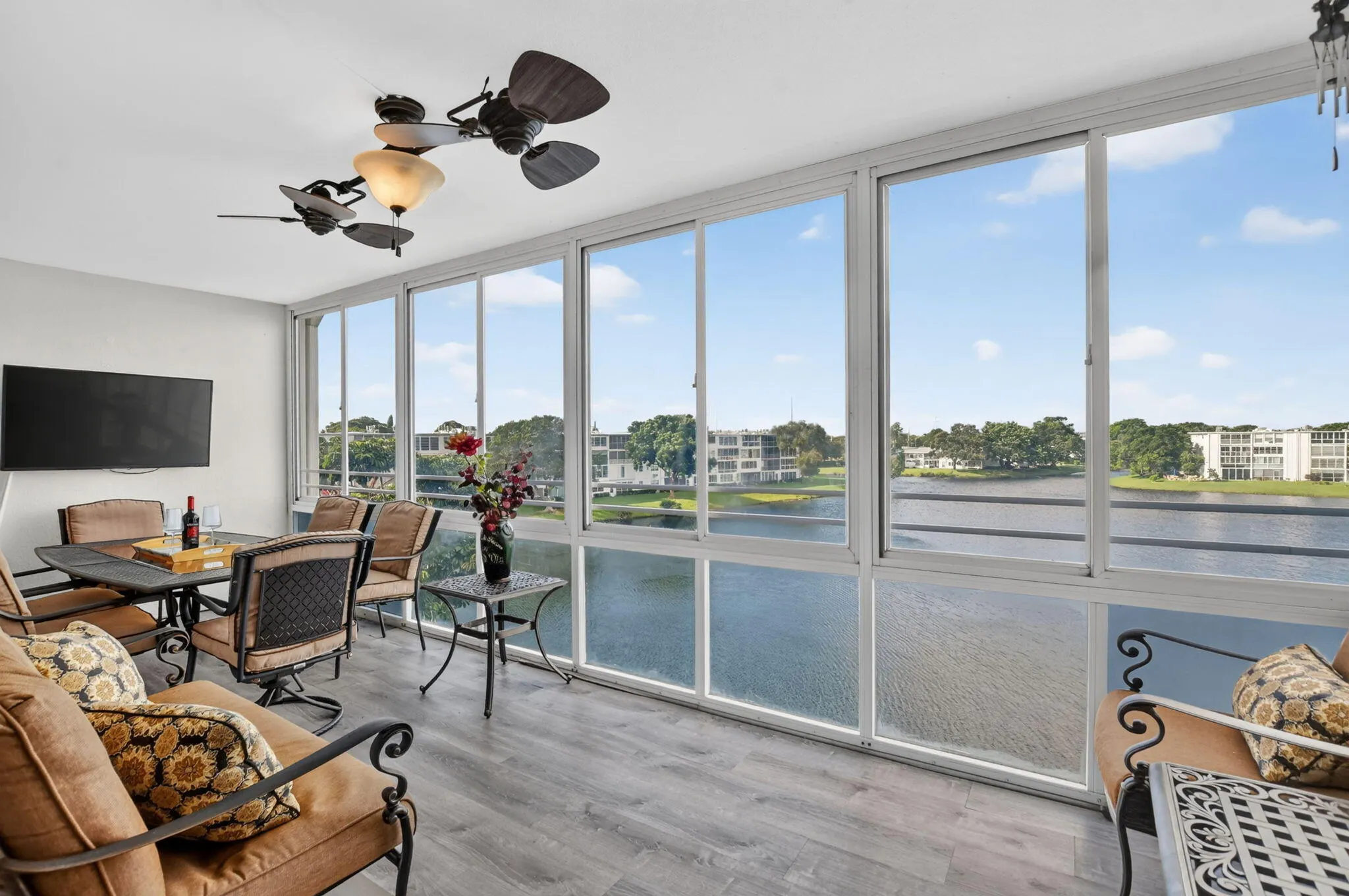 4075 Harwood F
