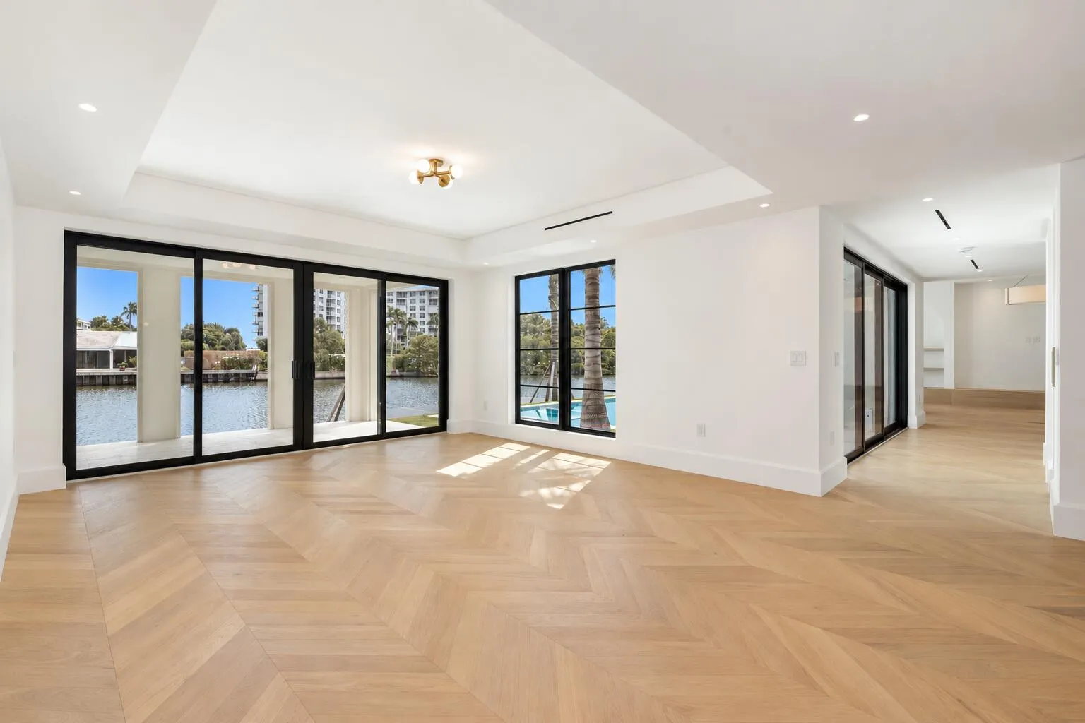 2273 Ibis Isle Road E