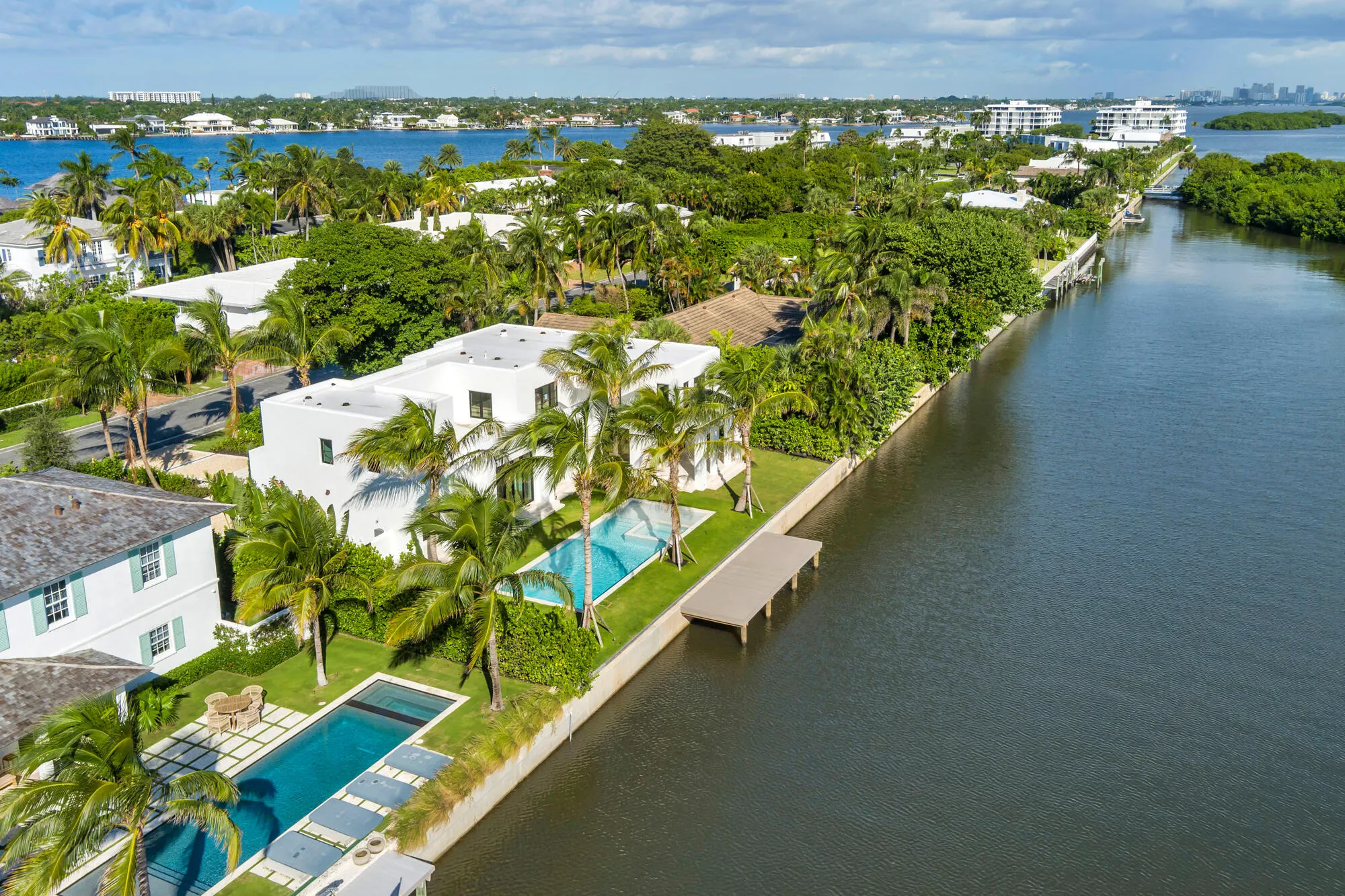 2273 Ibis Isle Road E