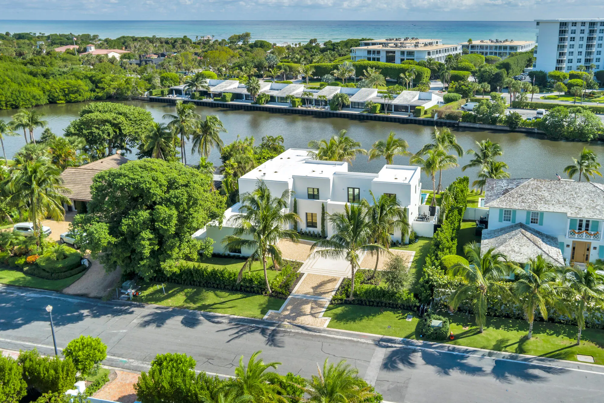 2273 Ibis Isle Road E