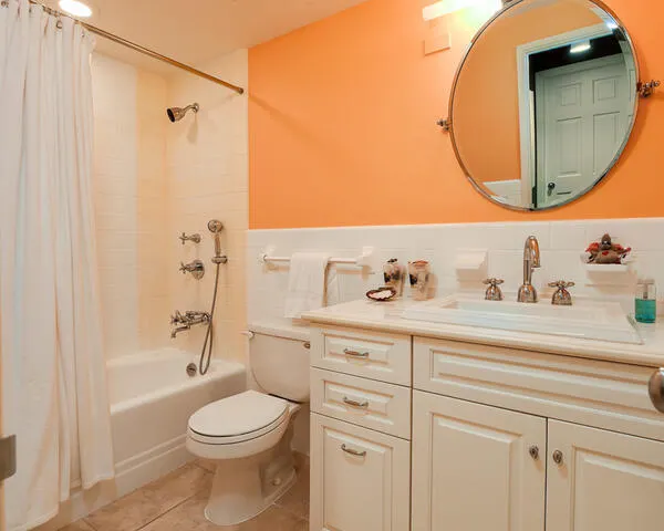 250 Bradley Place #609