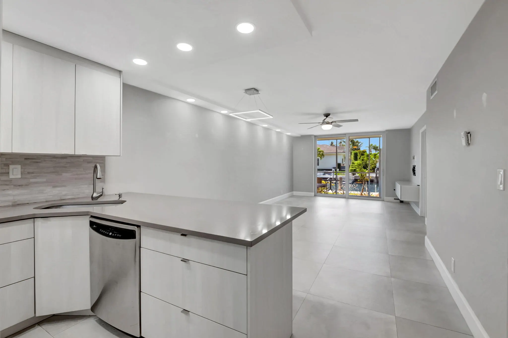 750 NE Spanish River Boulevard #103