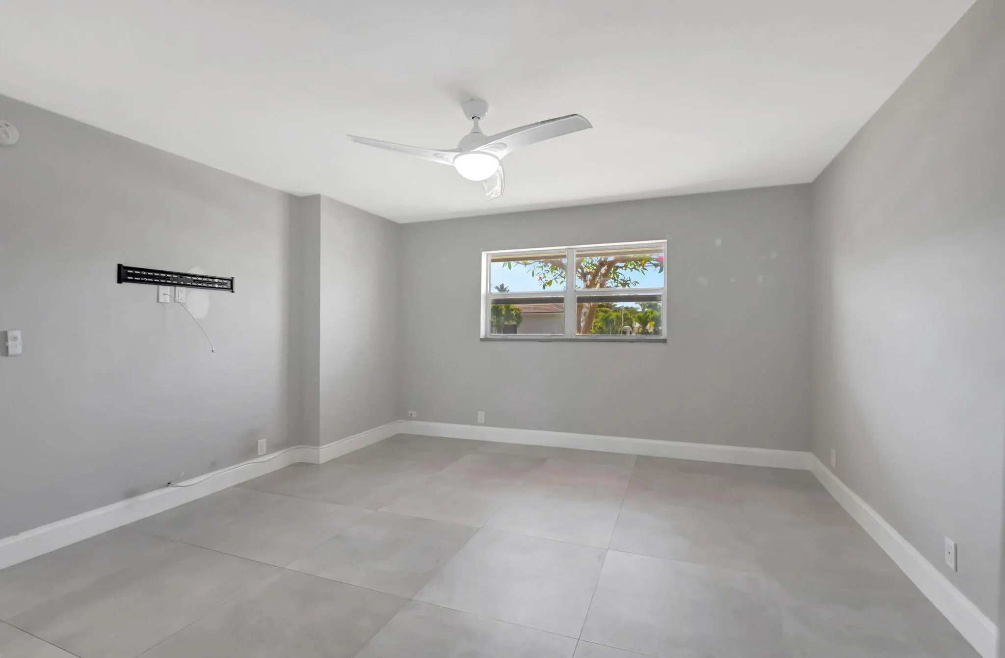 750 NE Spanish River Boulevard #103