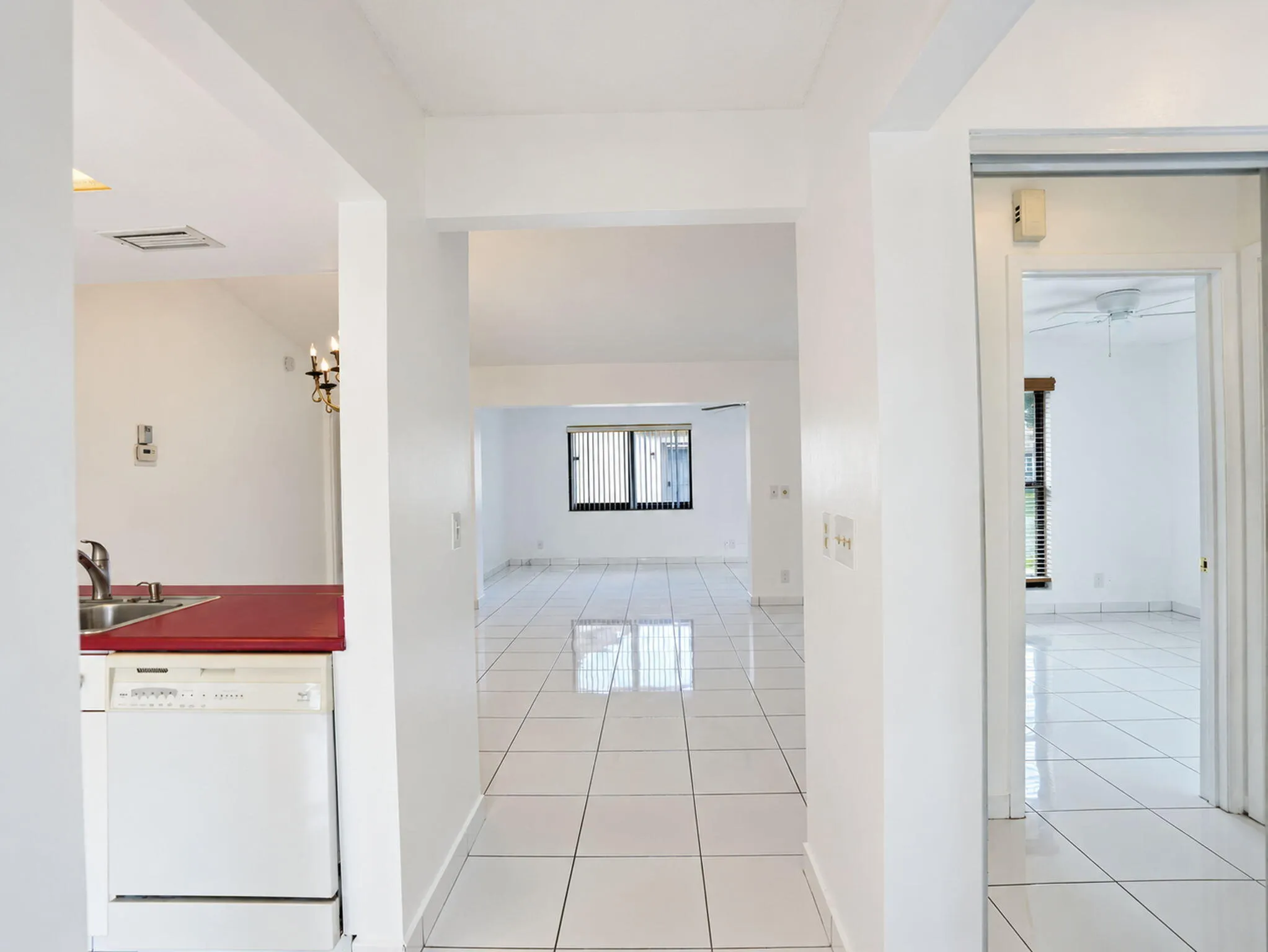 2079 SW 16TH Circle