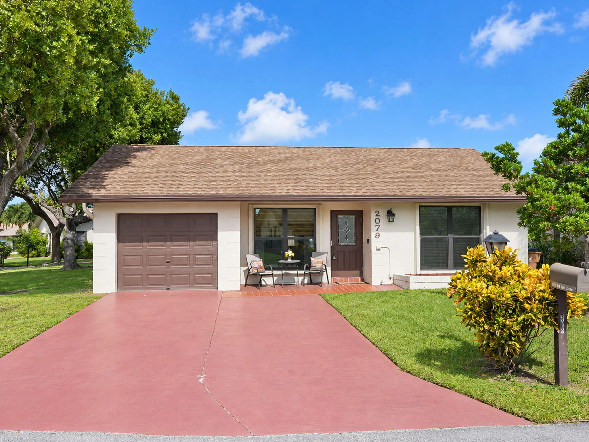 2079 SW 16TH Circle