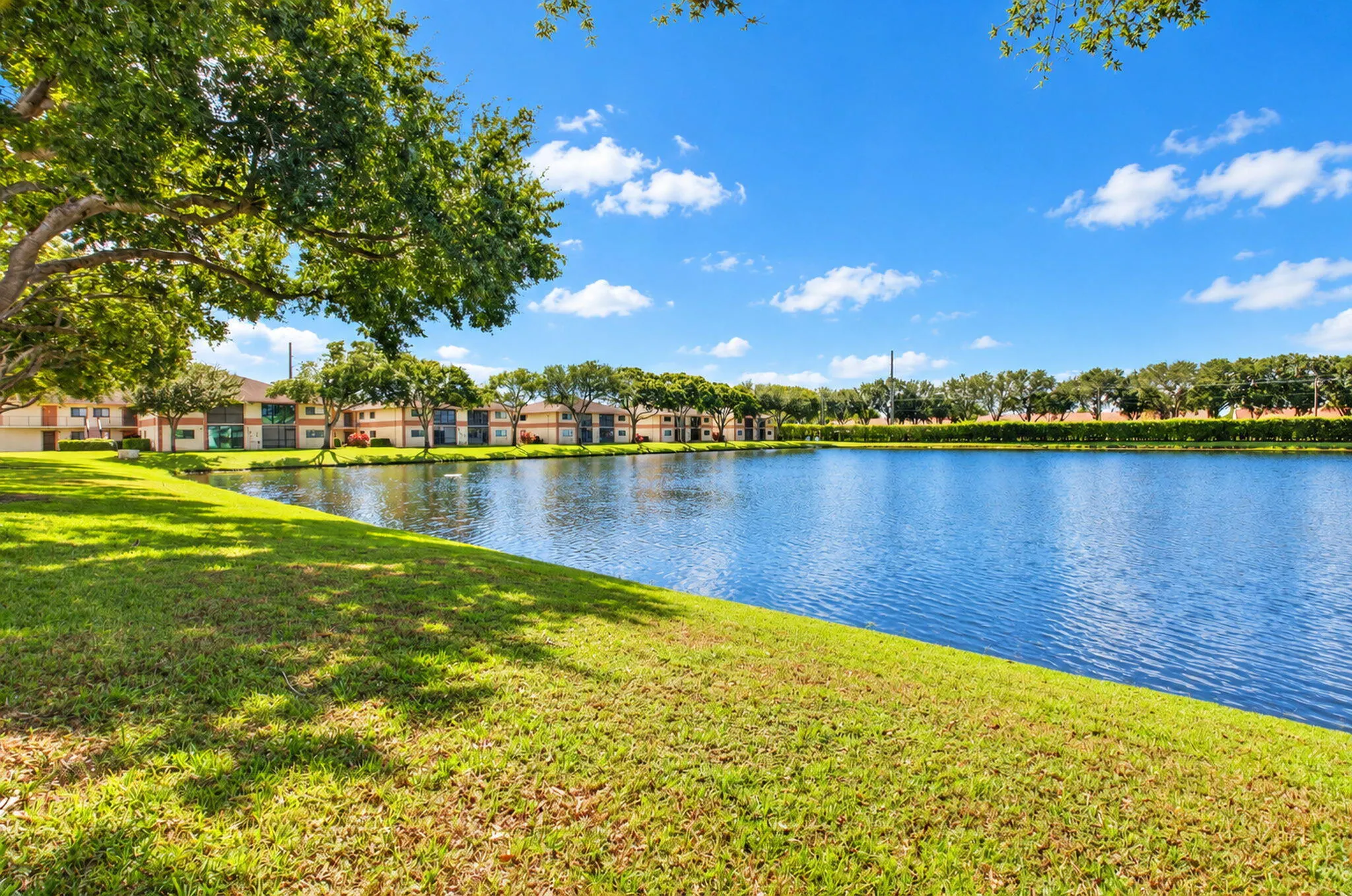 15301 PEMBRIDGE Avenue #45
