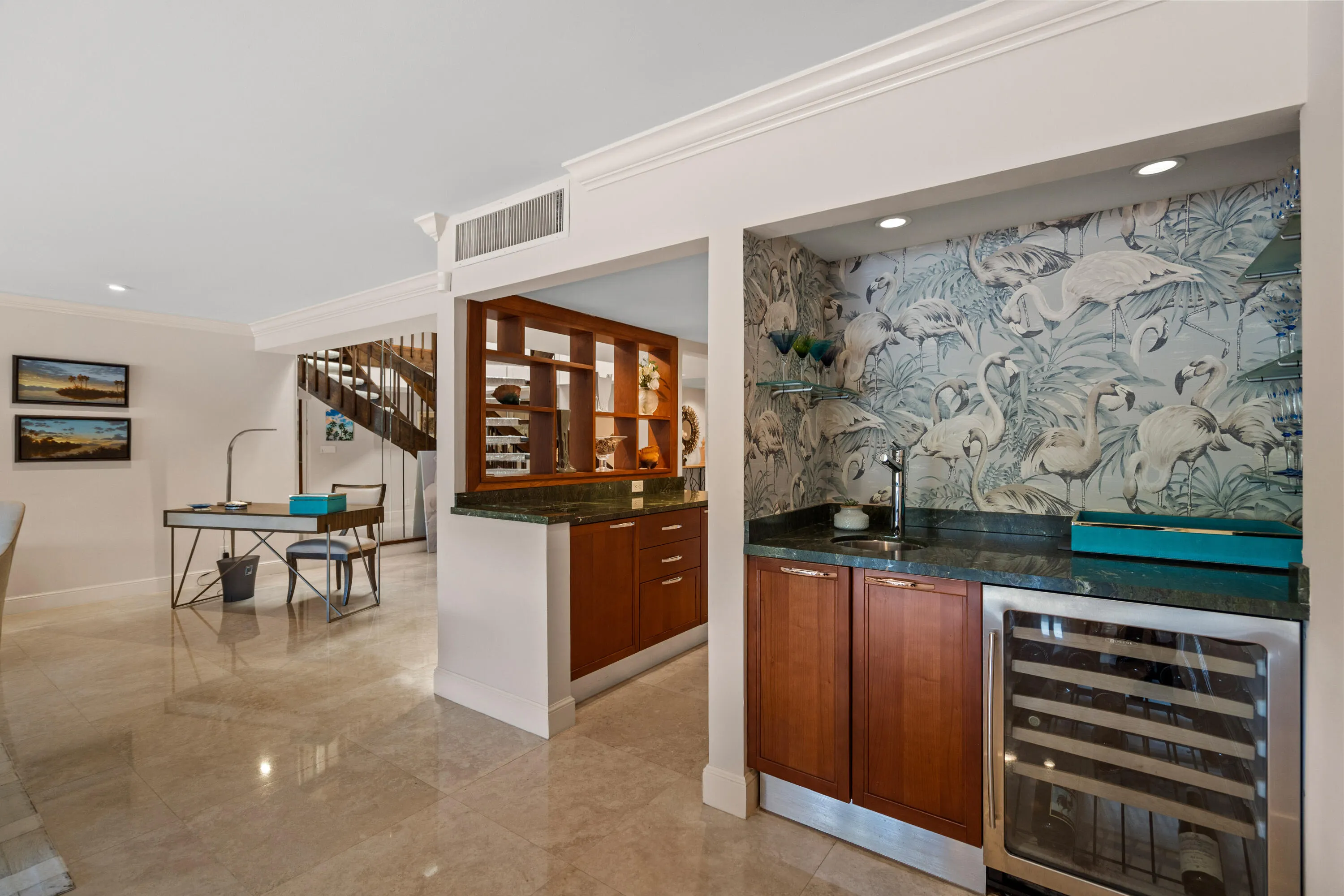 1172 HILLSBORO MILE #2-4