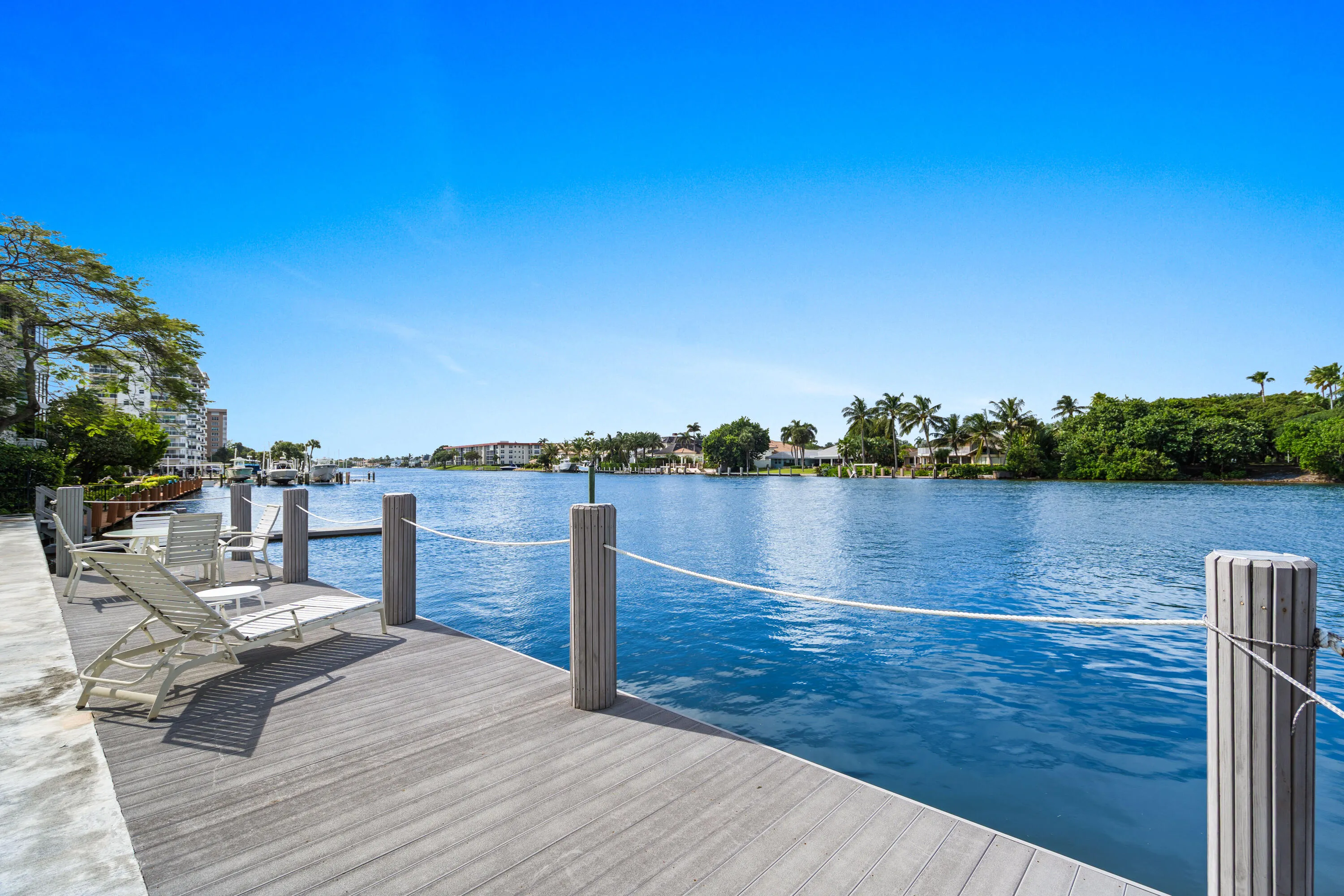 1172 HILLSBORO MILE #2-4