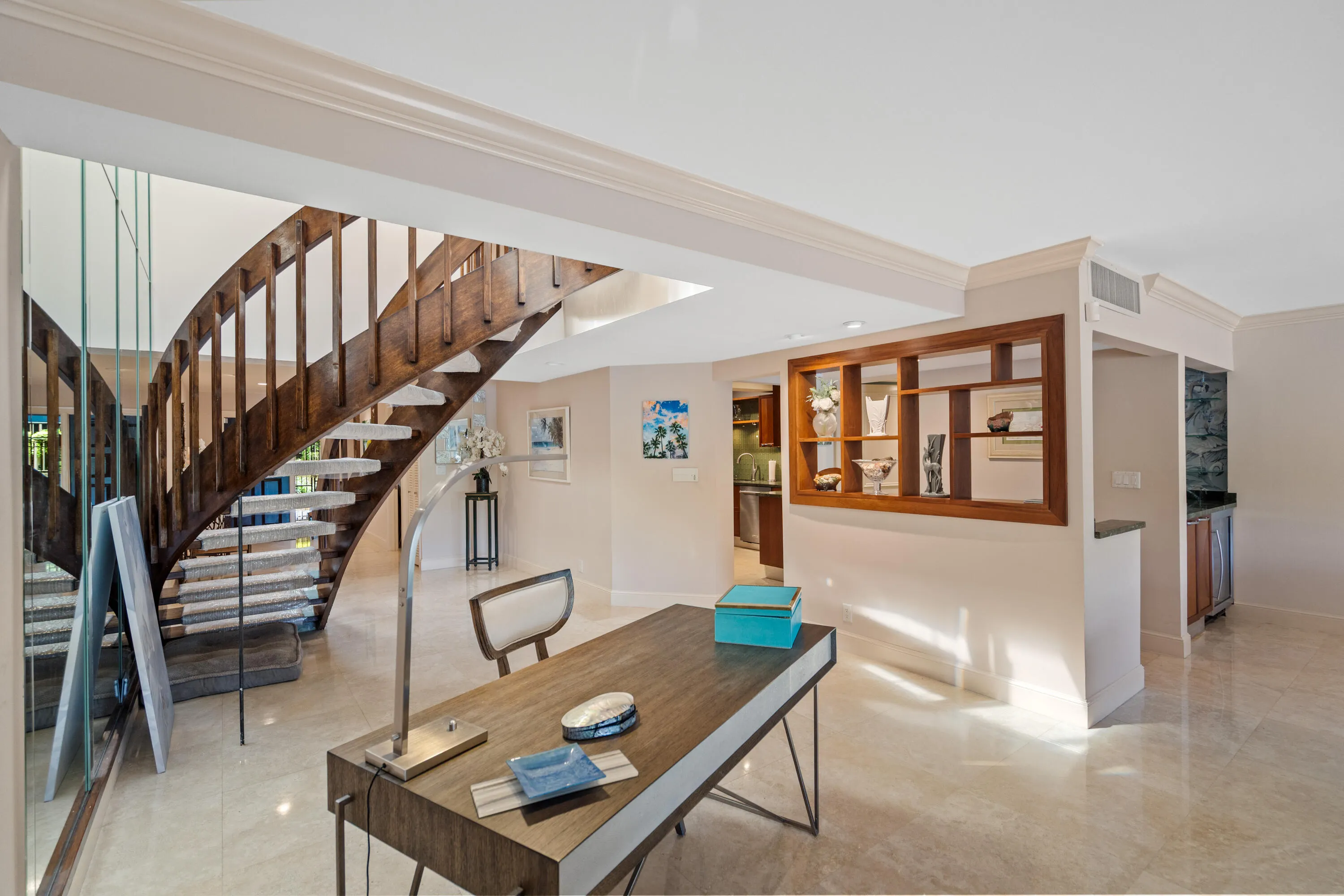 1172 HILLSBORO MILE #2-4