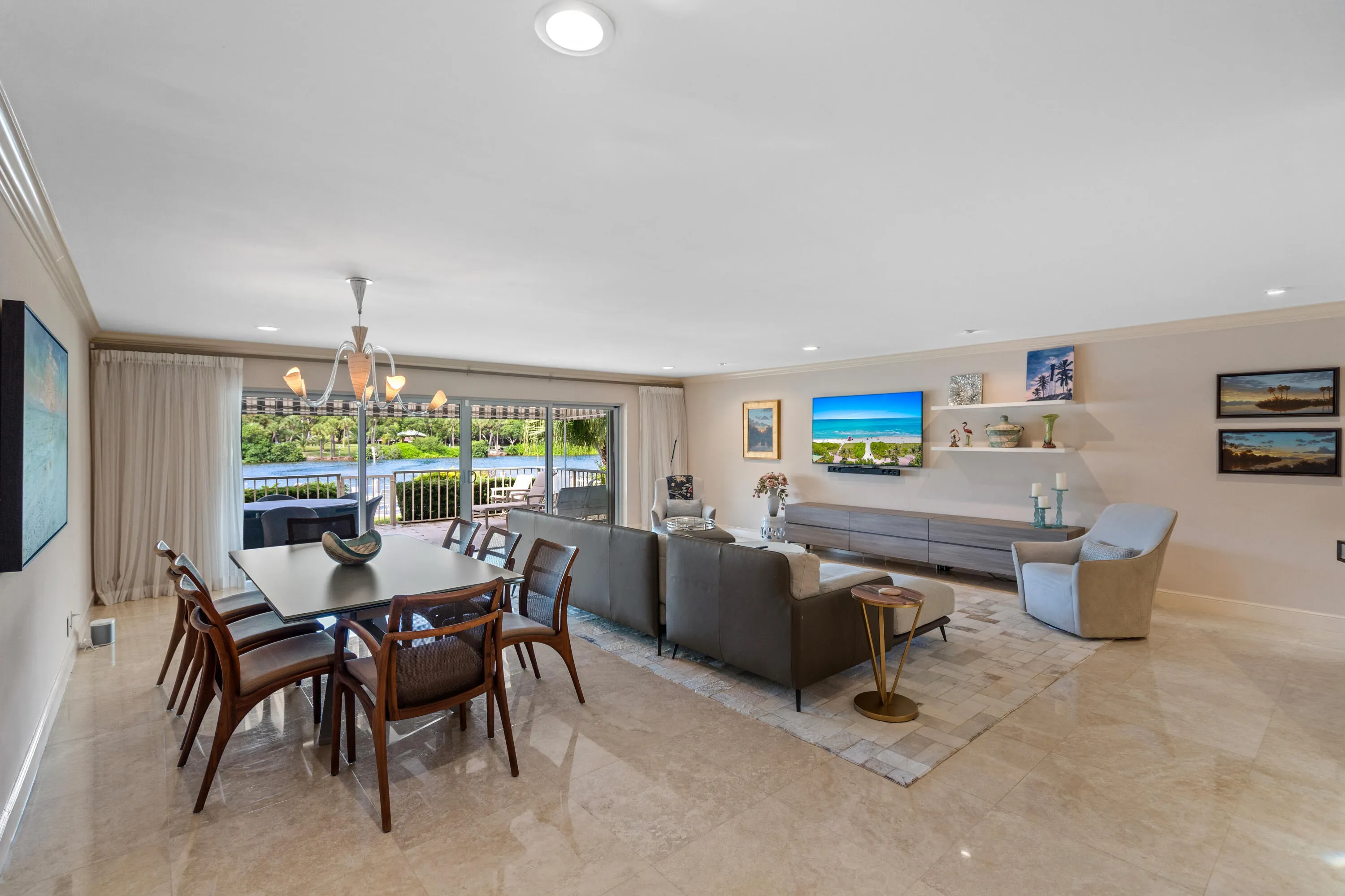 1172 HILLSBORO MILE #2-4