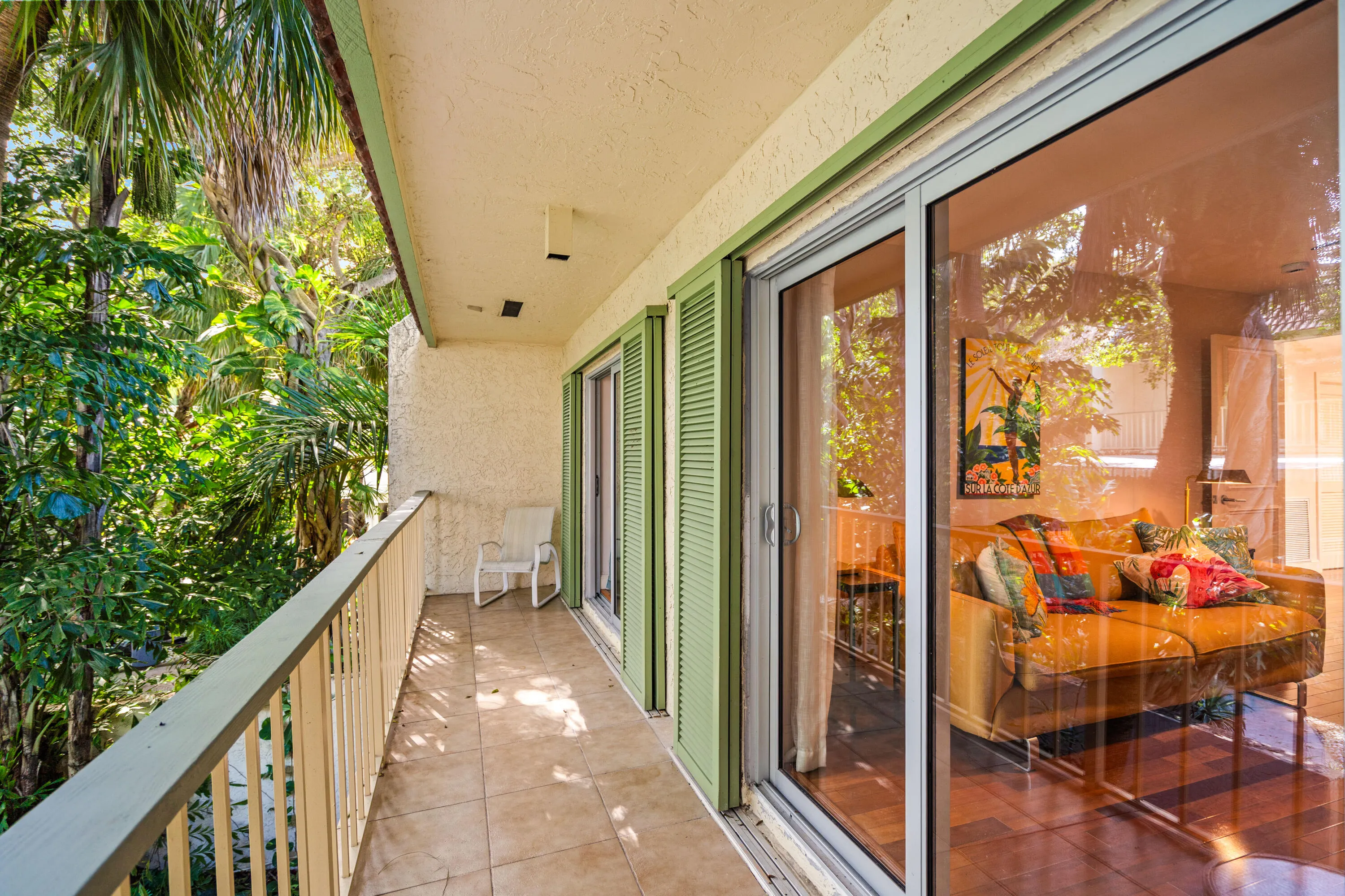 1172 HILLSBORO MILE #2-4