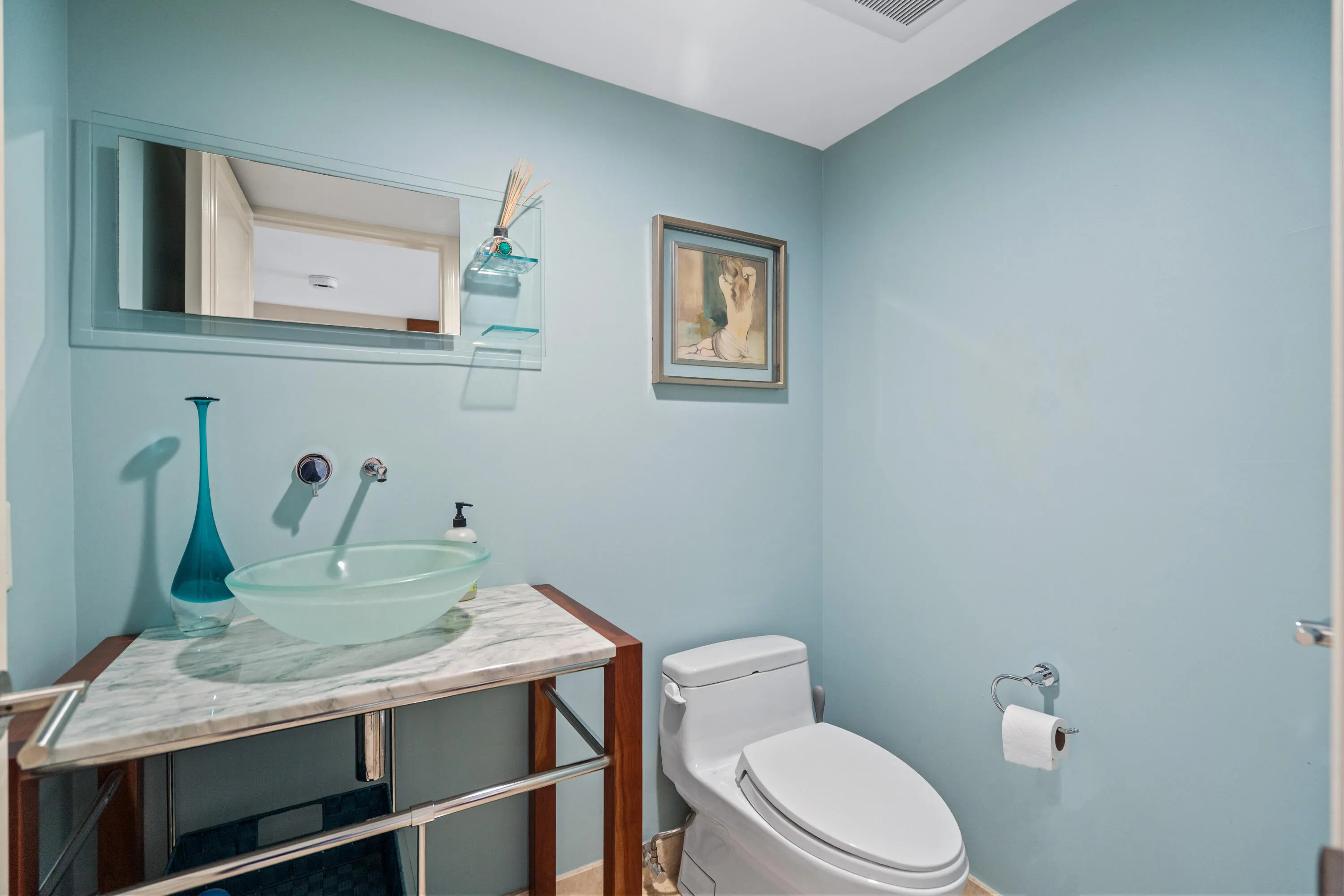 1172 HILLSBORO MILE #2-4