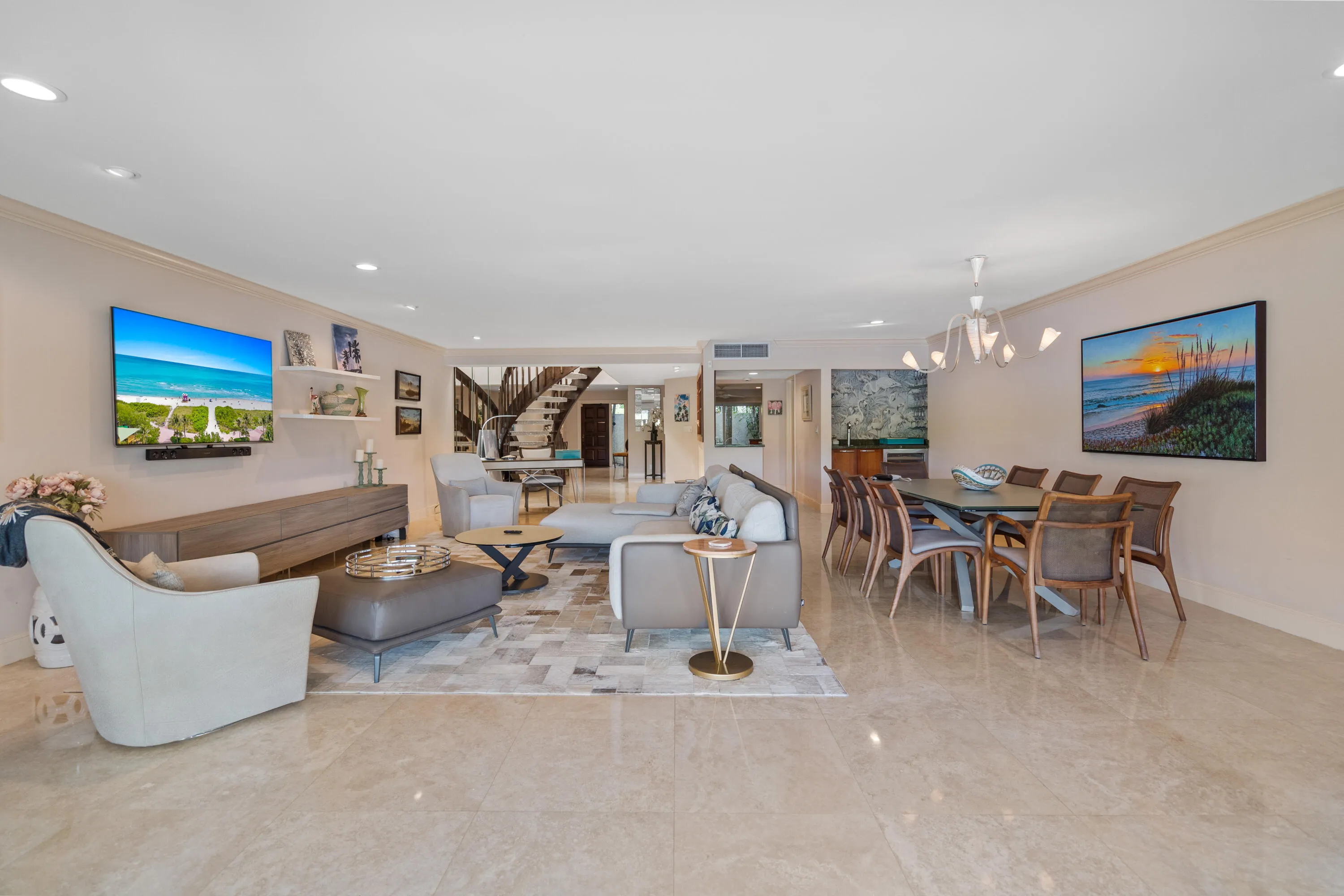 1172 HILLSBORO MILE #2-4
