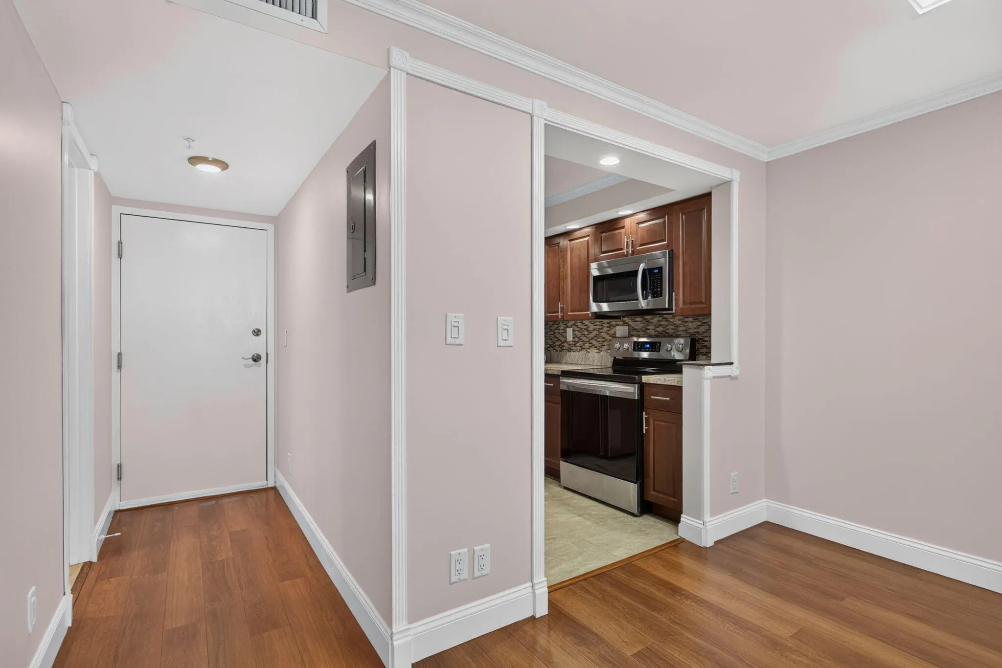 1505 N RIVERSIDE Drive #707
