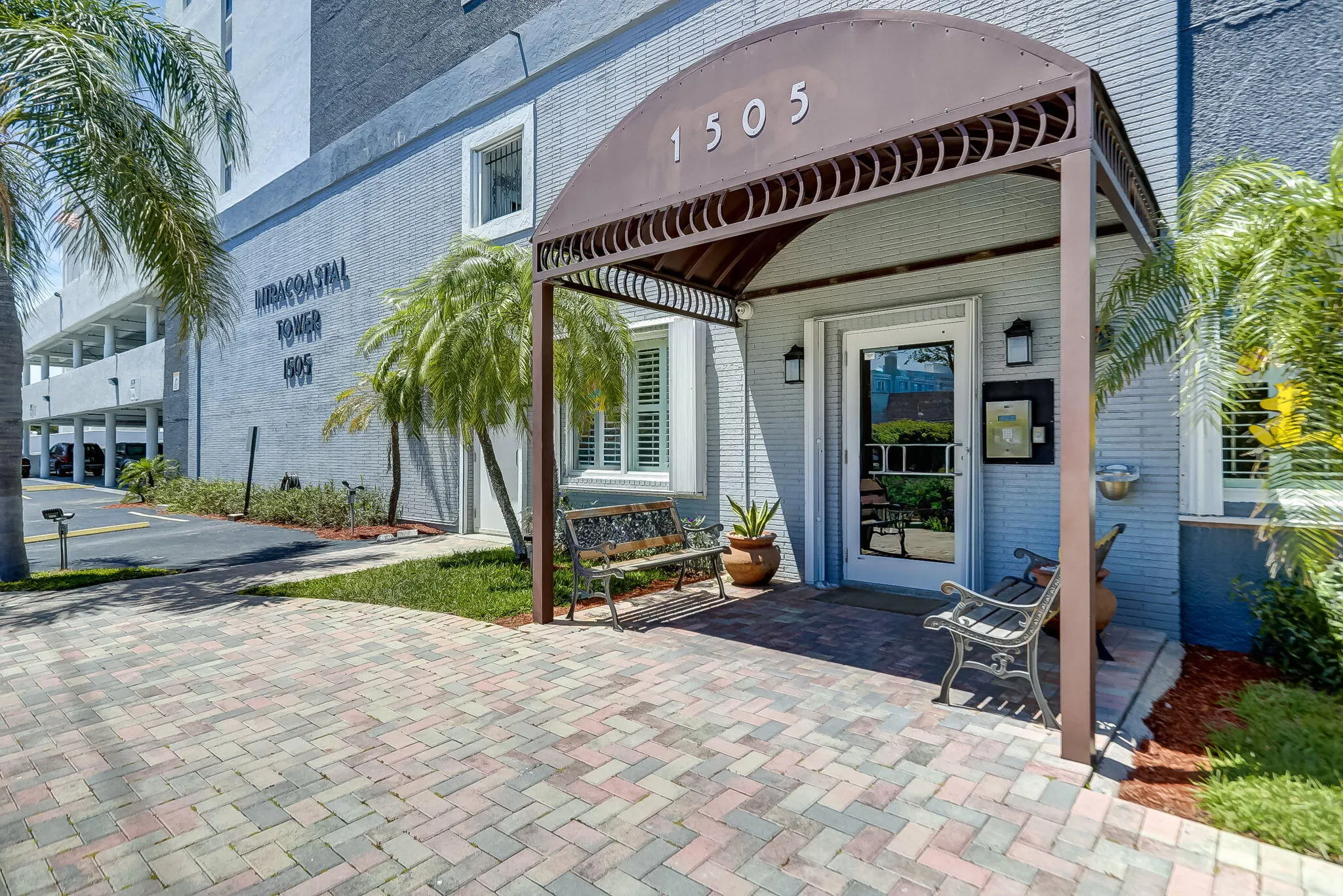 1505 N RIVERSIDE Drive #707