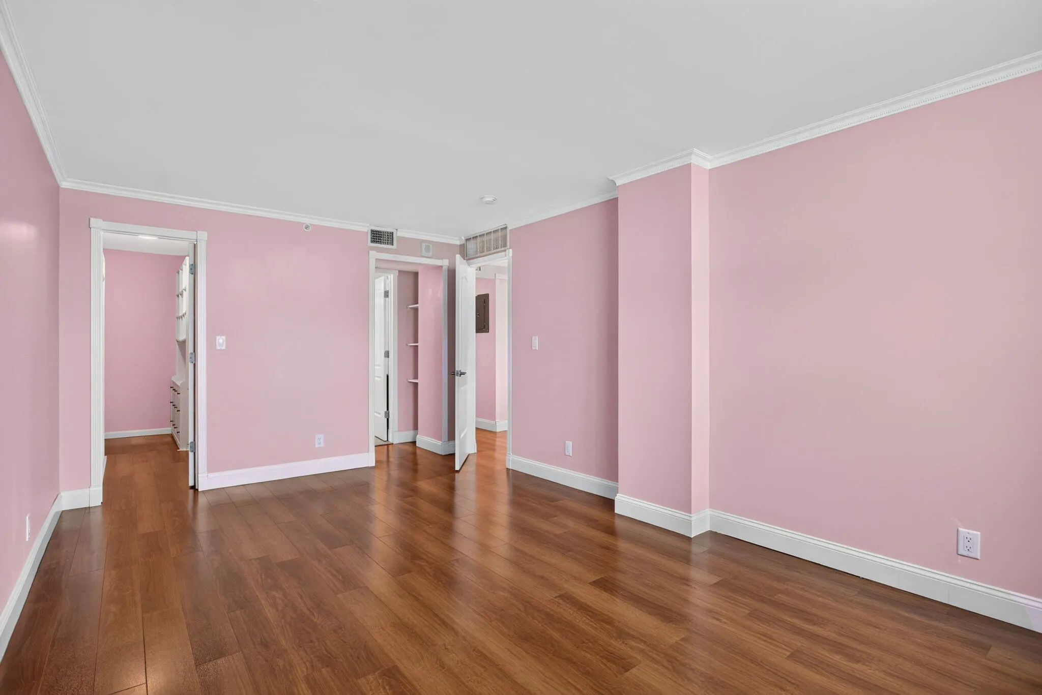 1505 N RIVERSIDE Drive #707