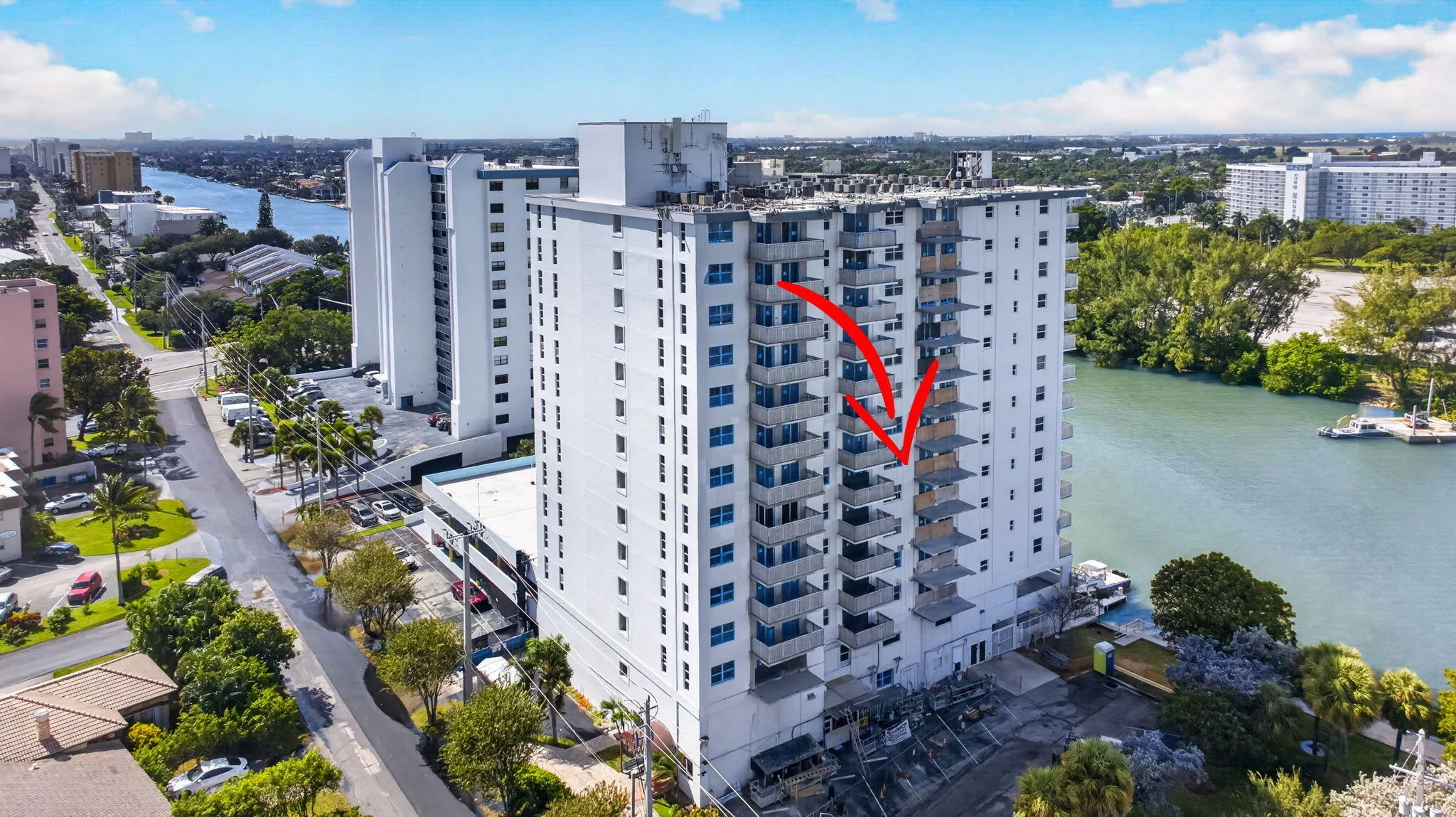 1505 N RIVERSIDE Drive #707