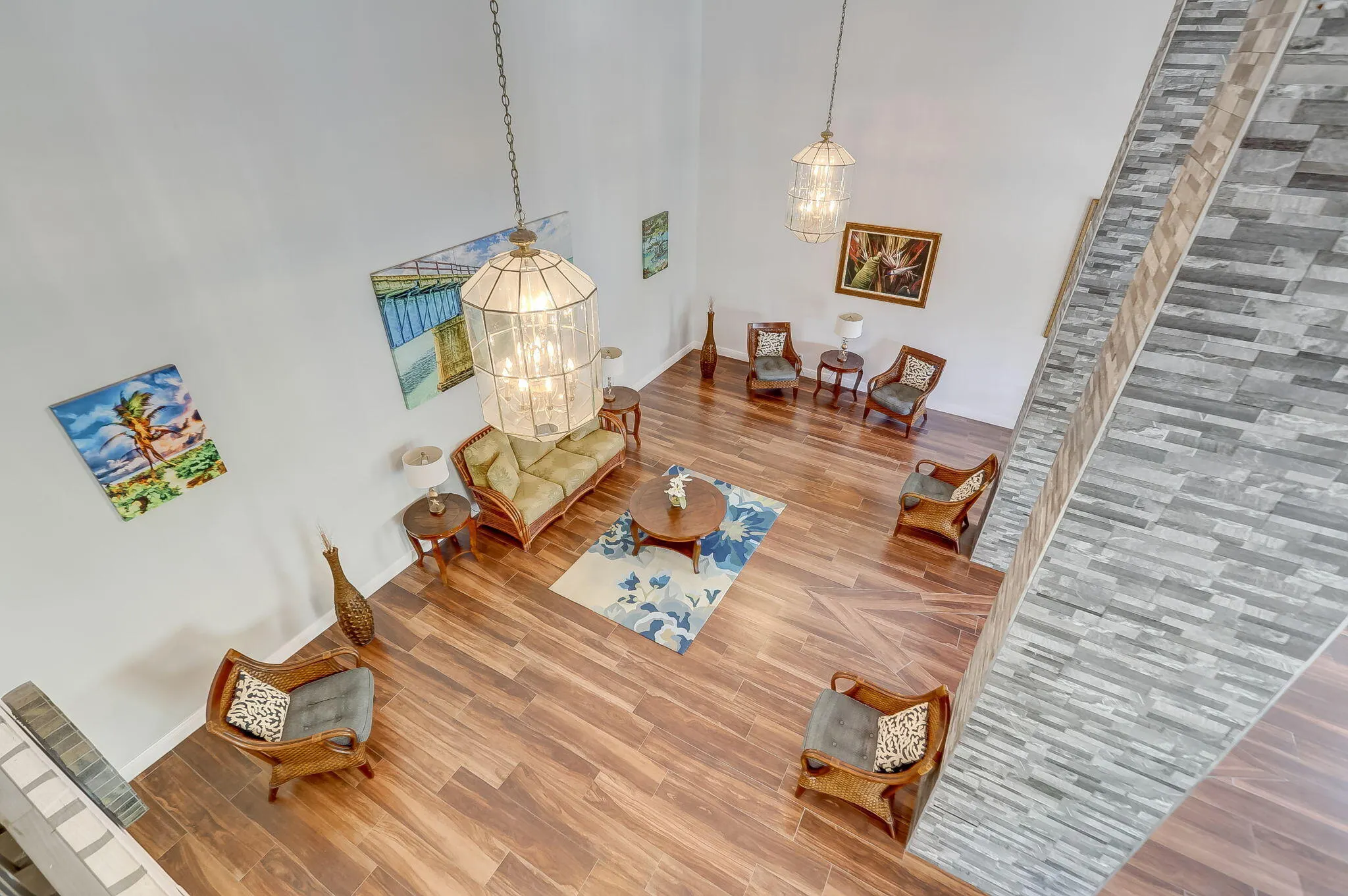 1505 N RIVERSIDE Drive #707