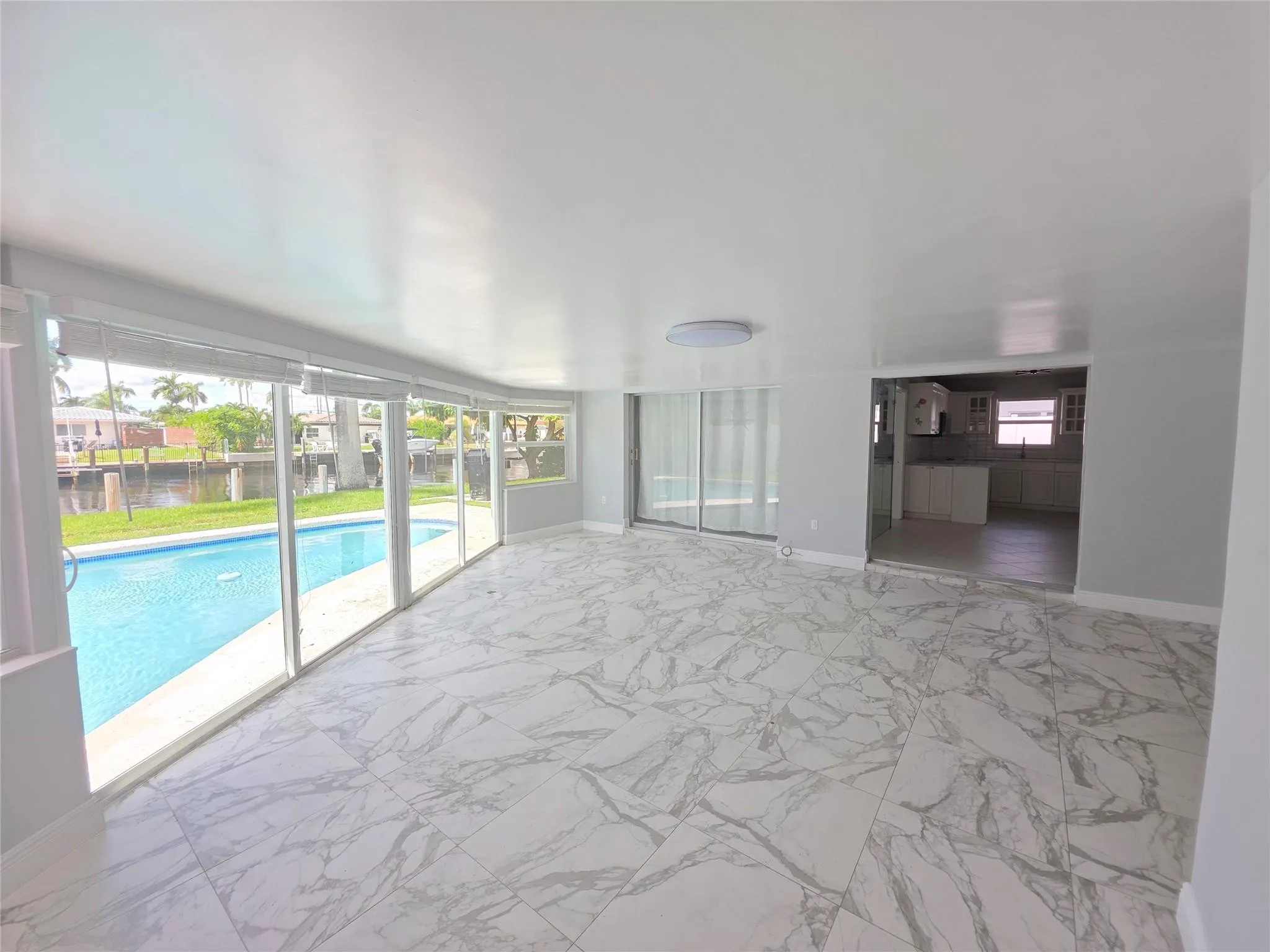341 SE 6th Avenue
