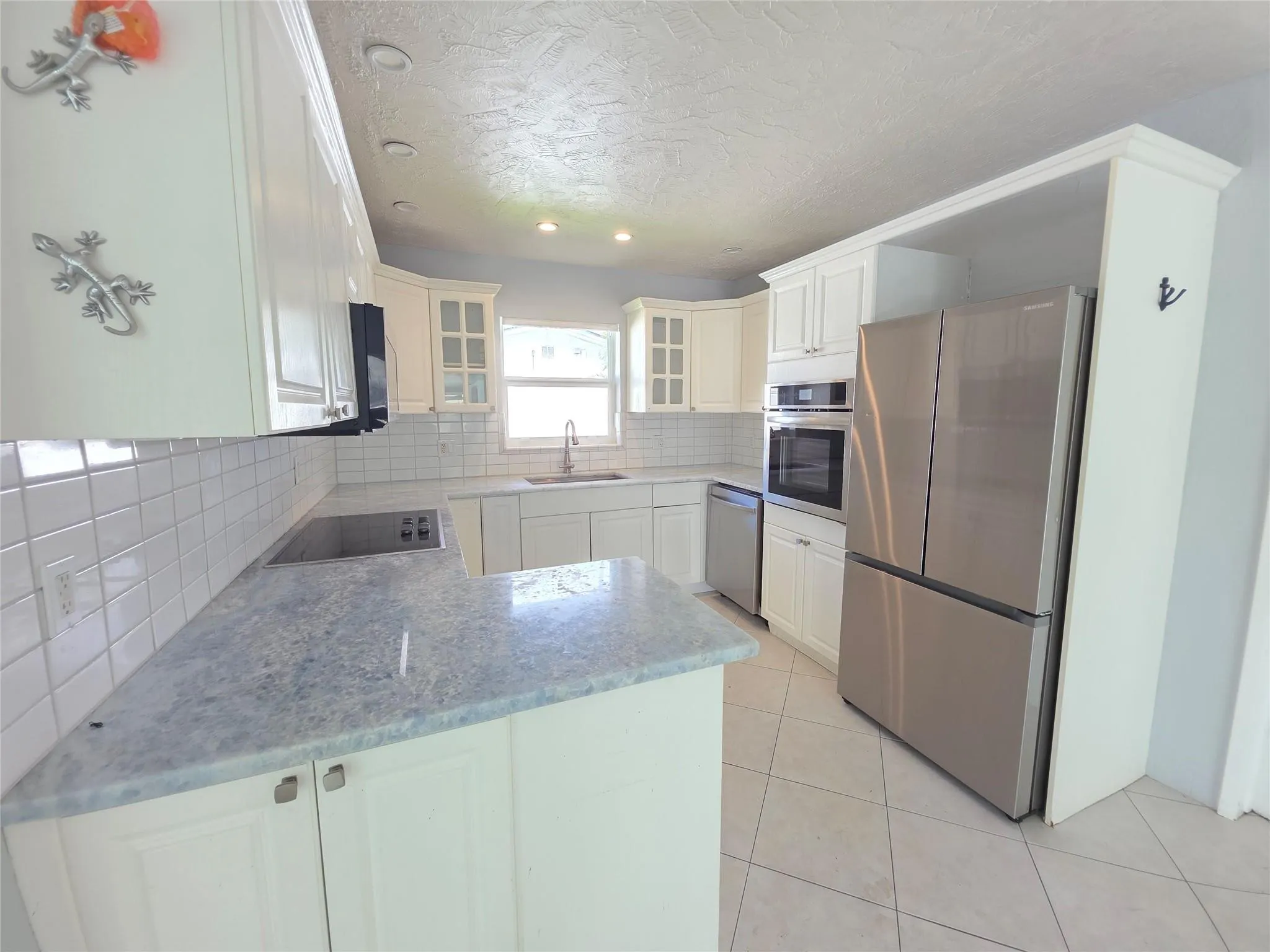 341 SE 6th Avenue