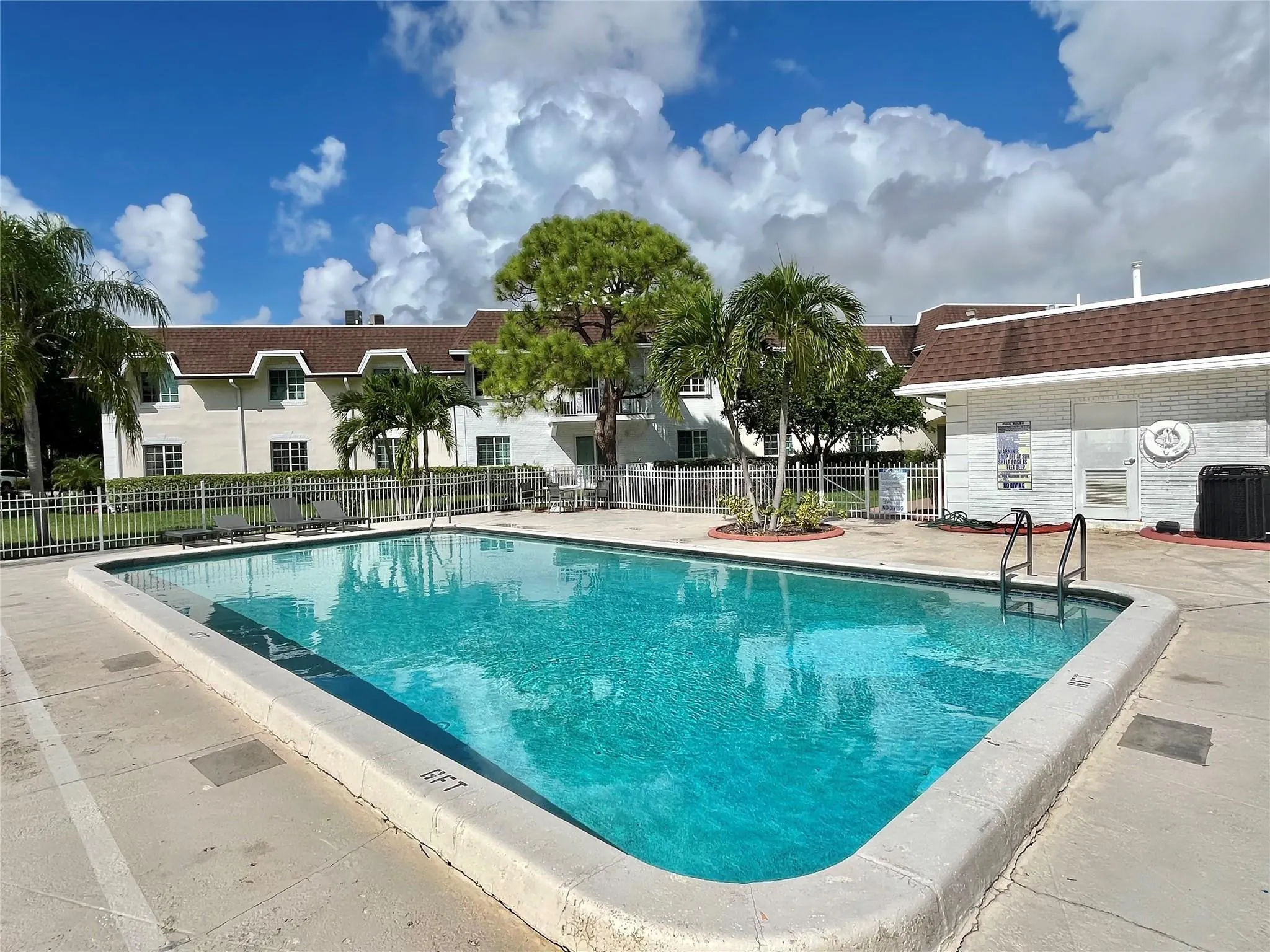 700 SE 2nd Avenue #Unit 416