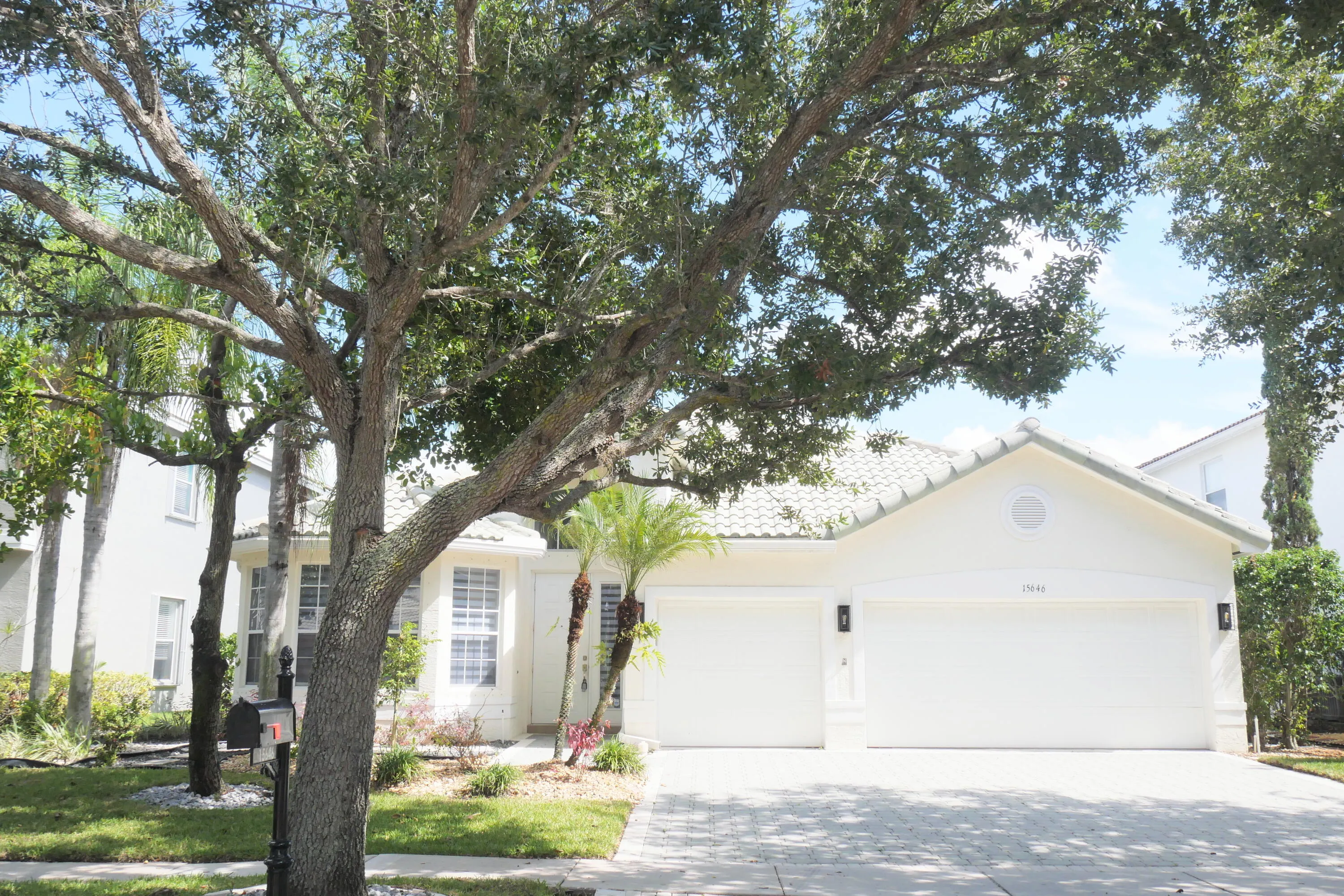 15646 Messina Isle Court