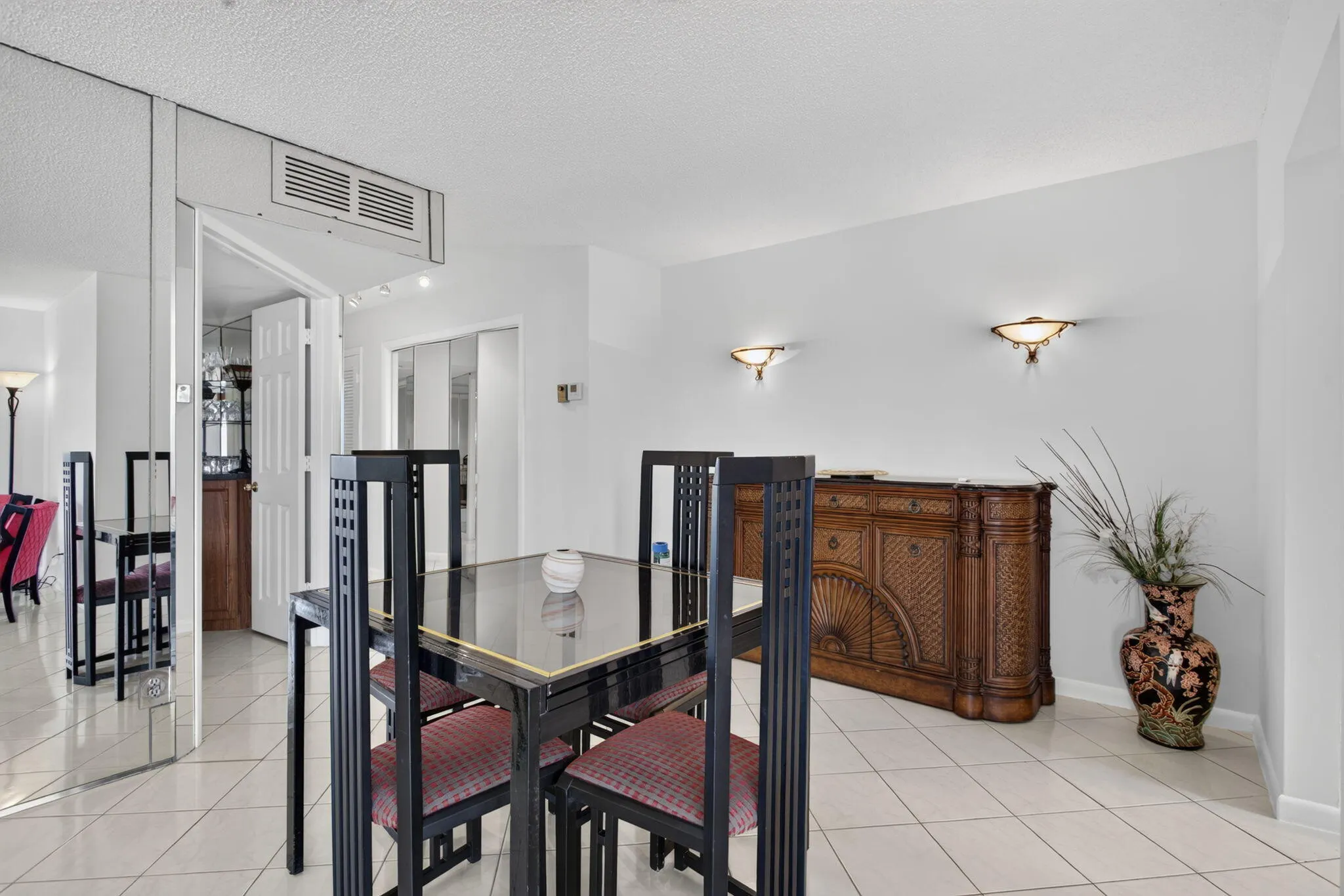 1050 HILLSBORO MILE #702W