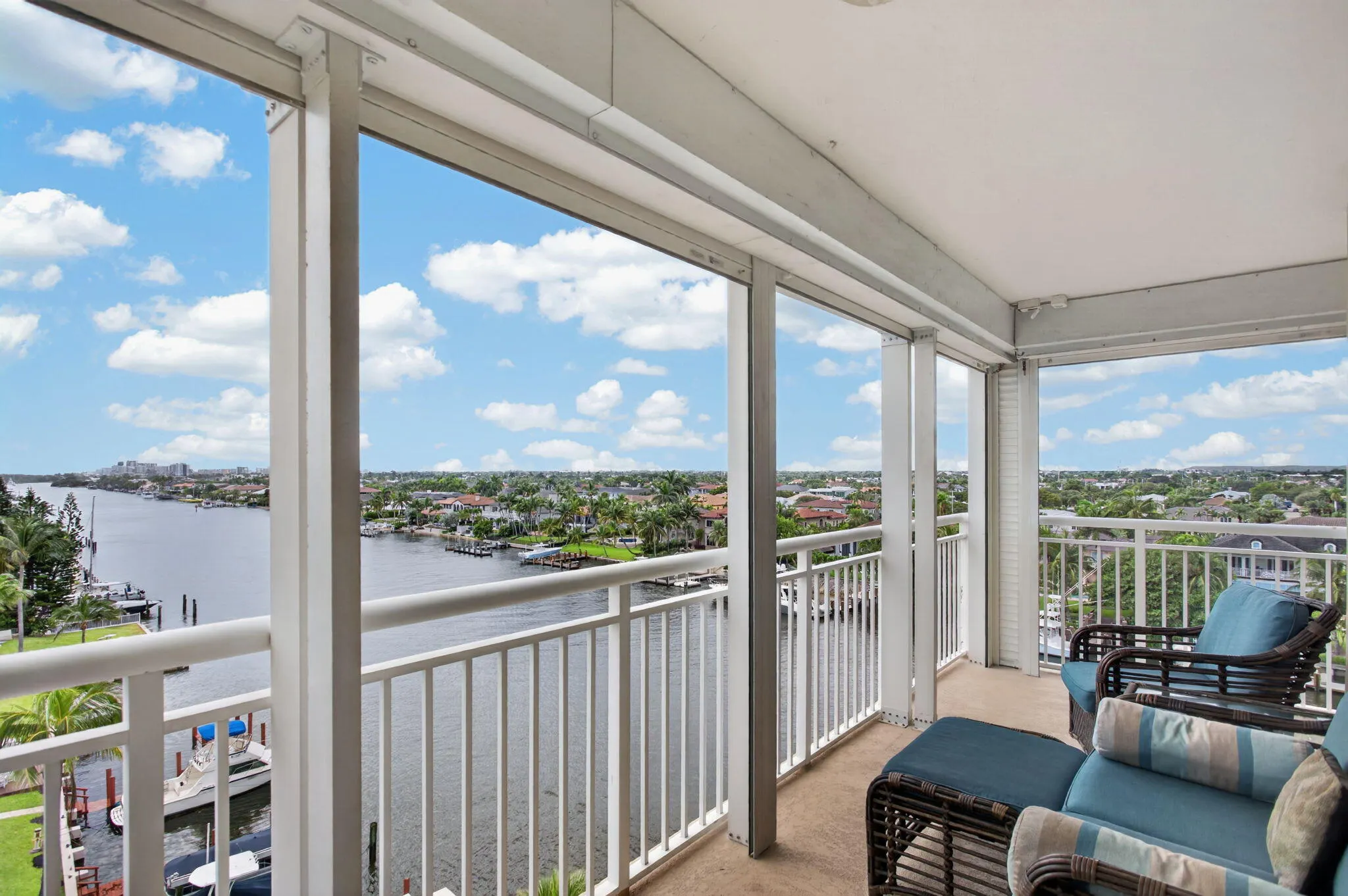 1050 HILLSBORO MILE #702W