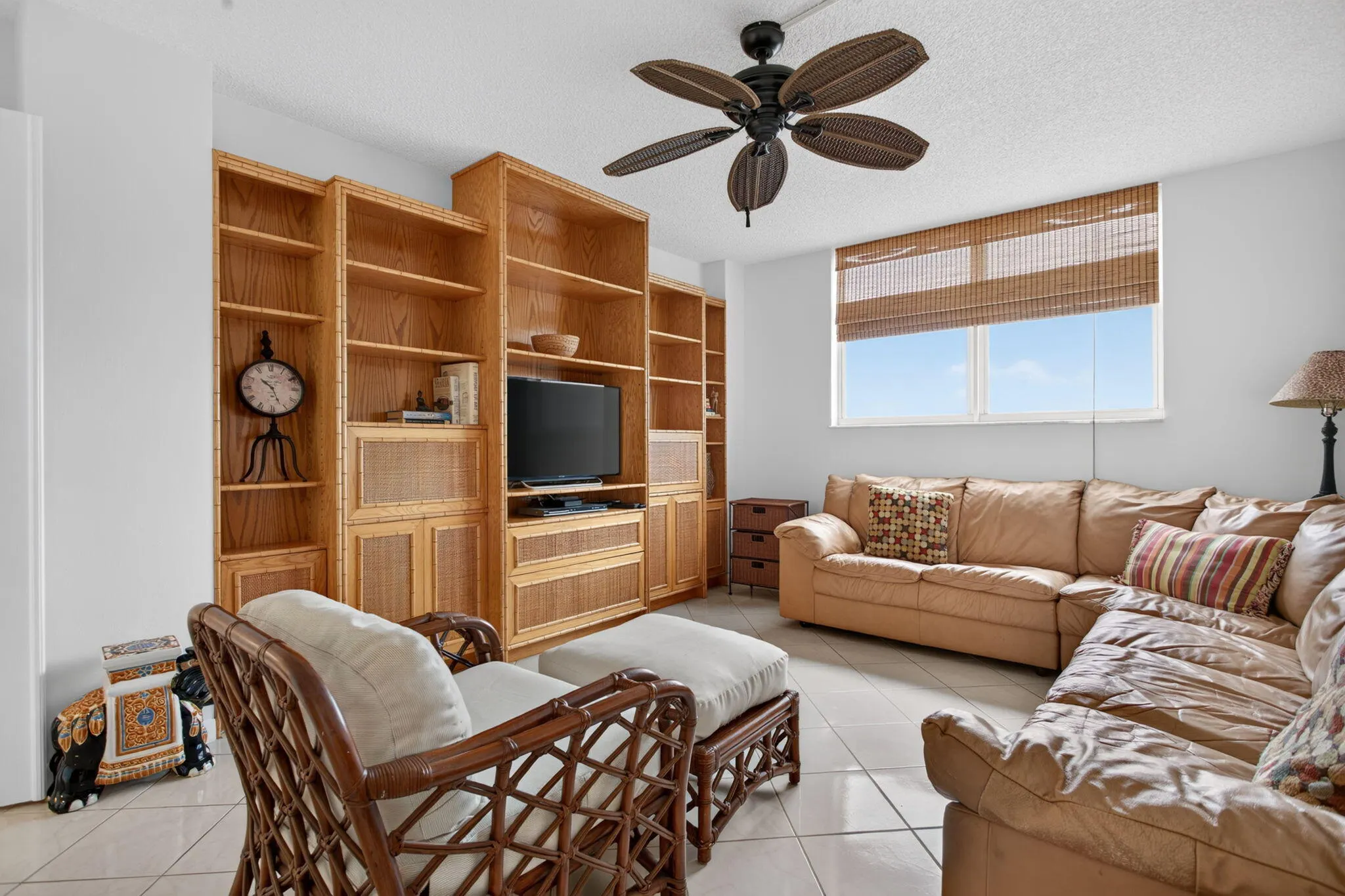 1050 HILLSBORO MILE #702W
