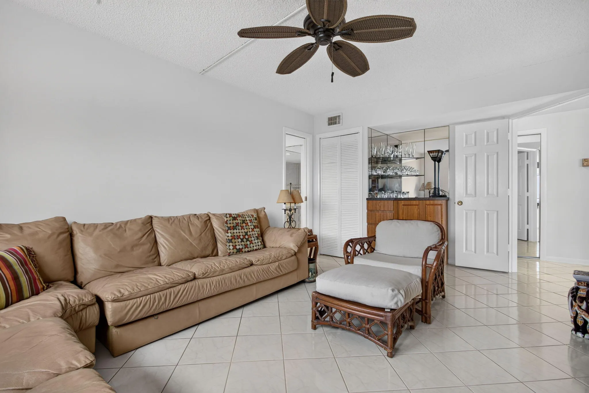 1050 HILLSBORO MILE #702W