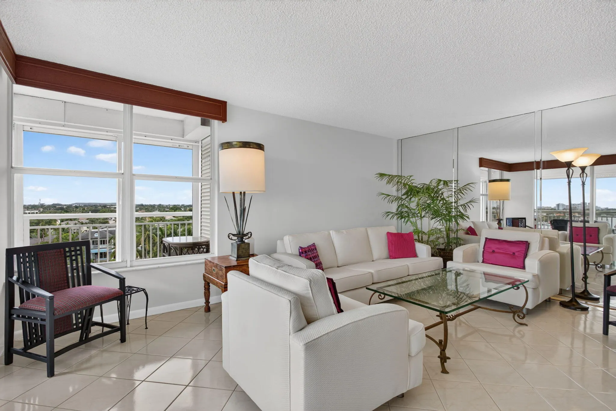 1050 HILLSBORO MILE #702W