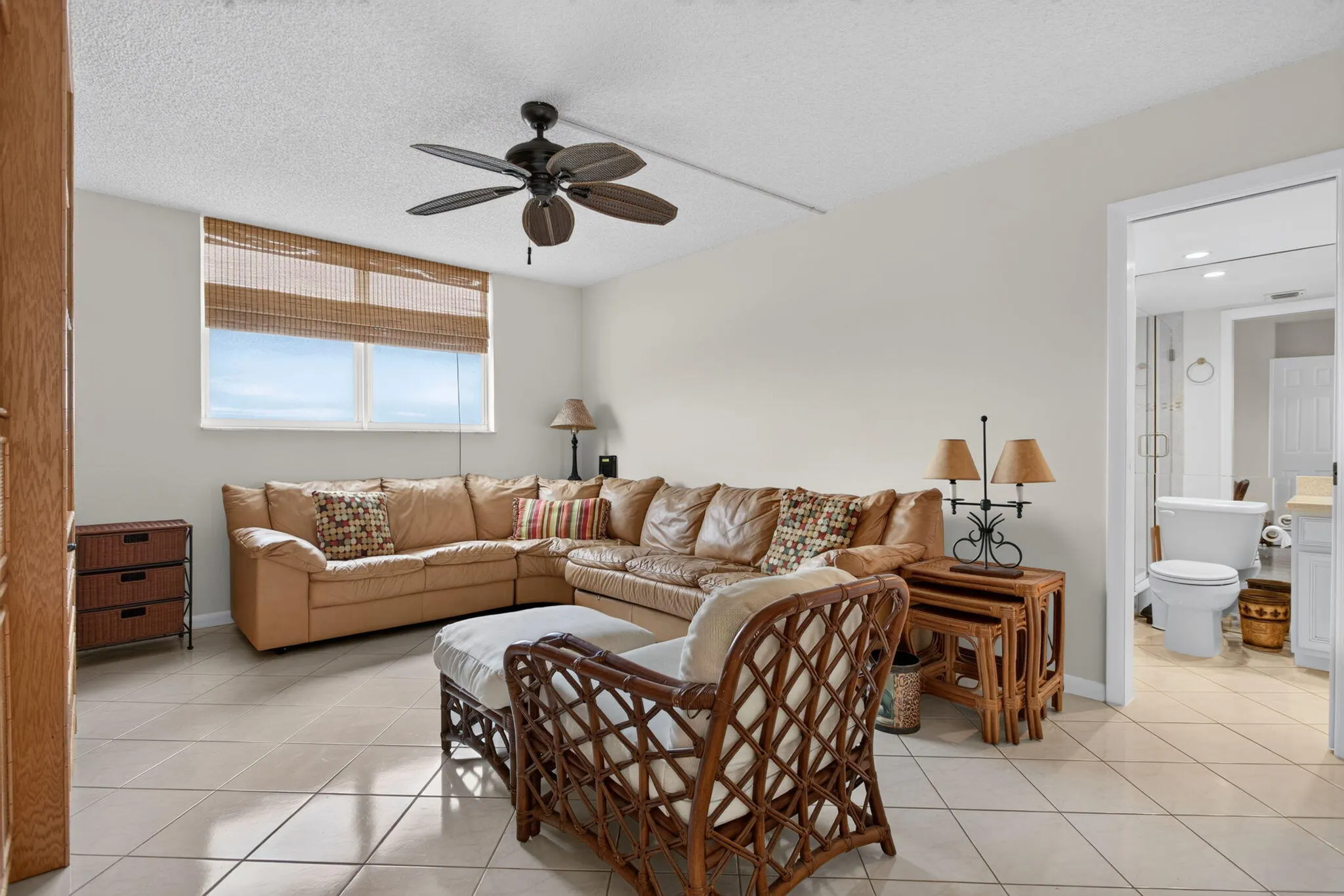 1050 HILLSBORO MILE #702W