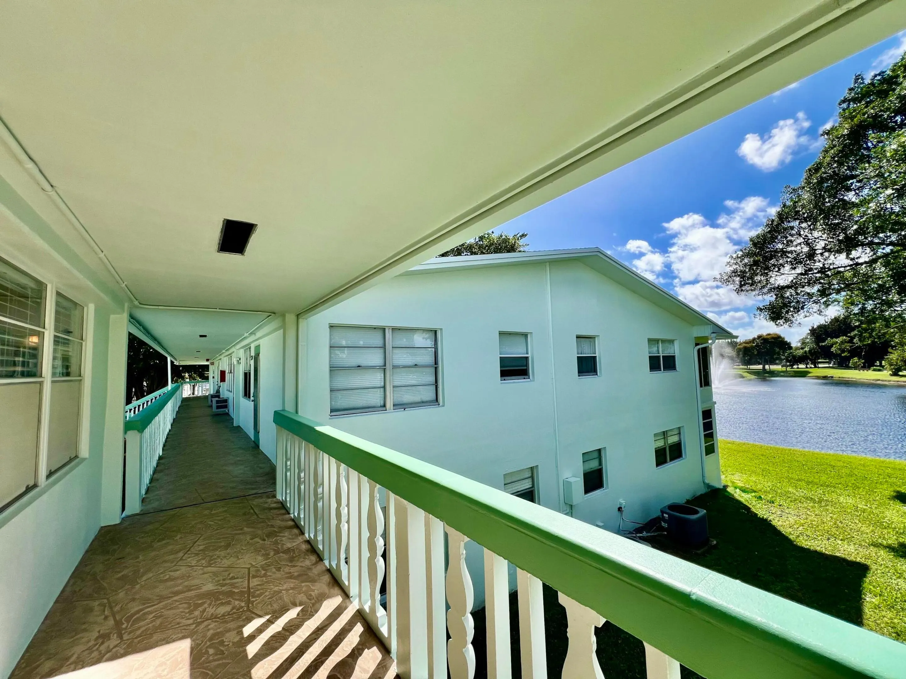 225 WESTBURY L Circle #225