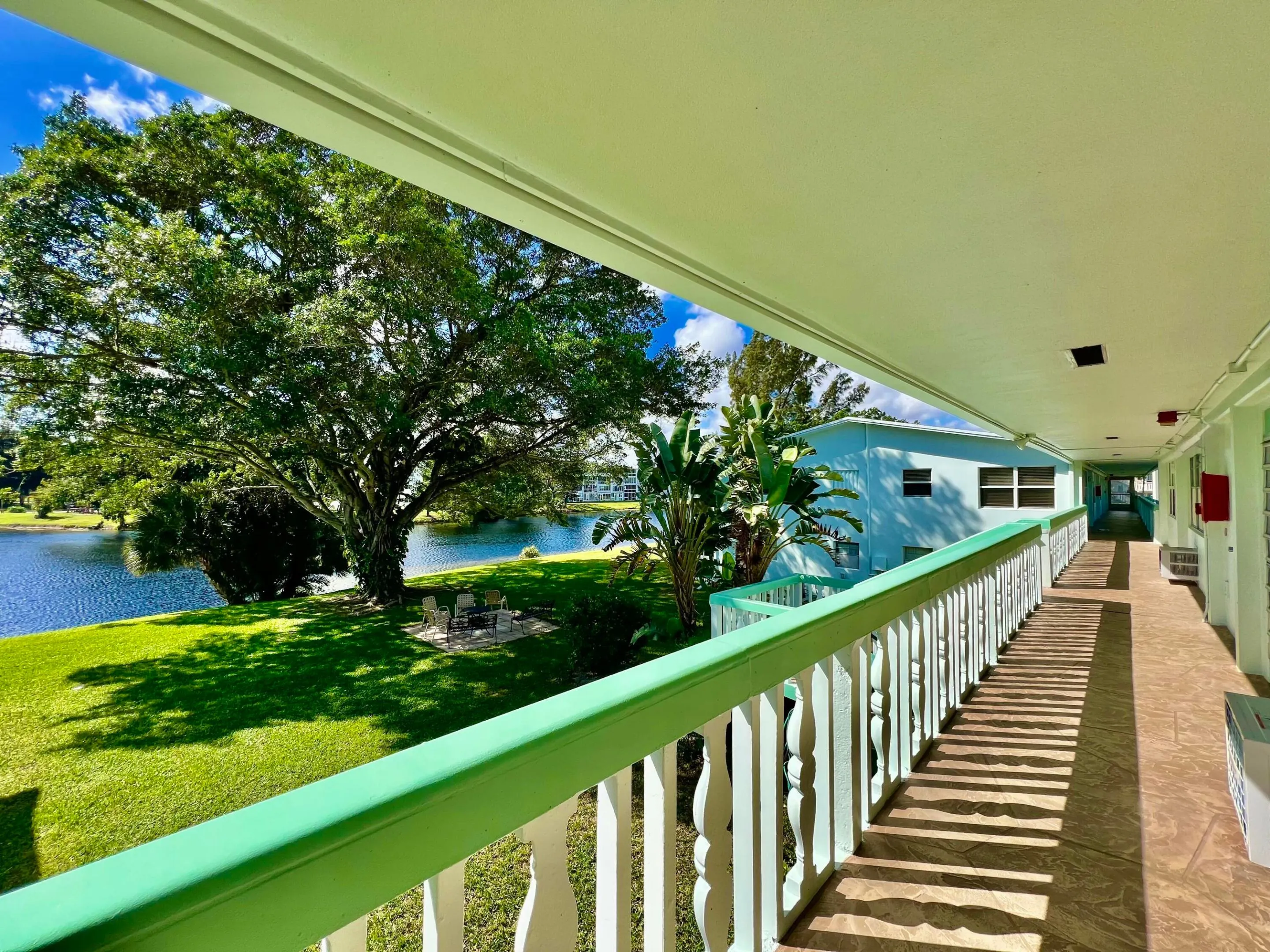 225 WESTBURY L Circle #225