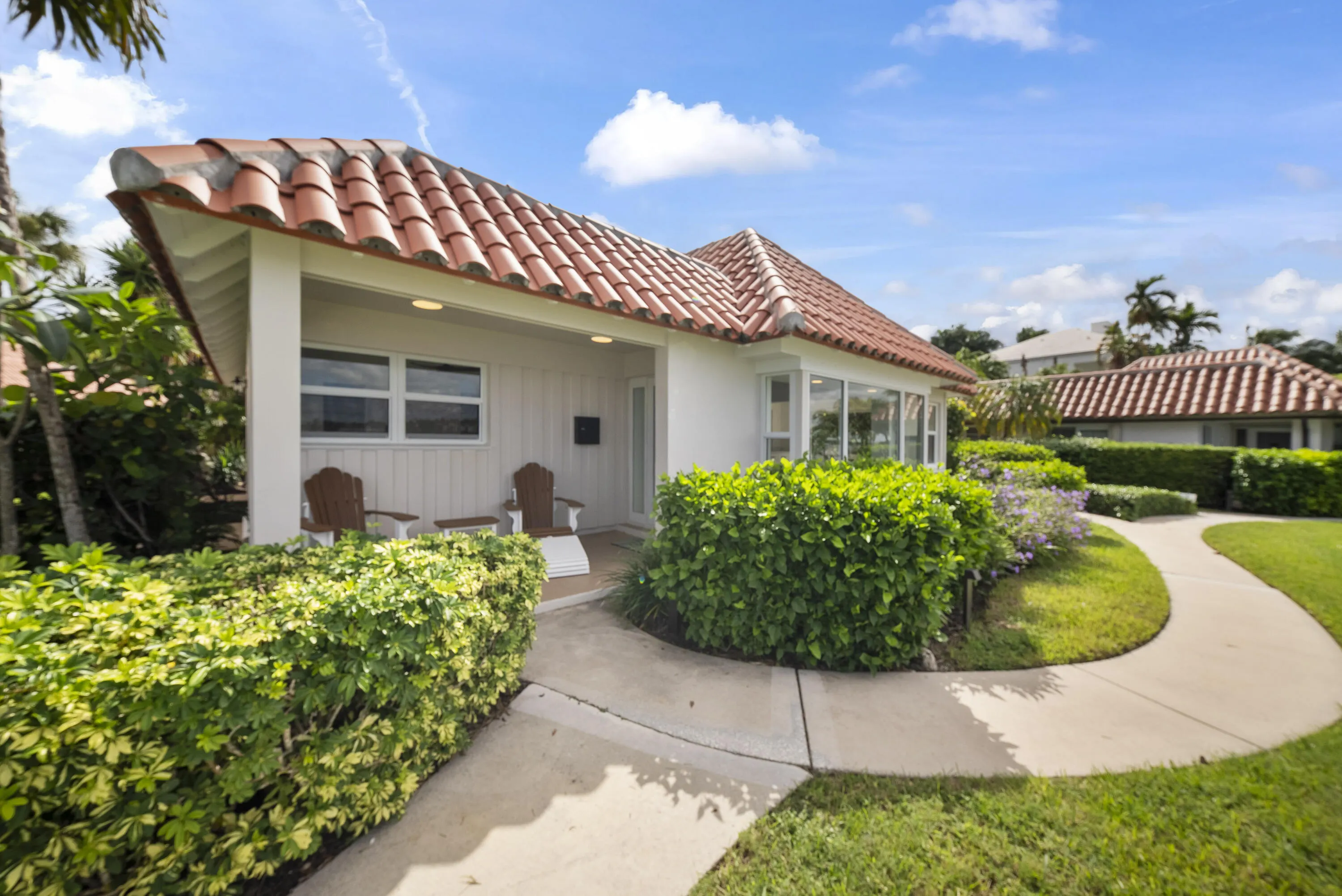 1373 LANDS END Road