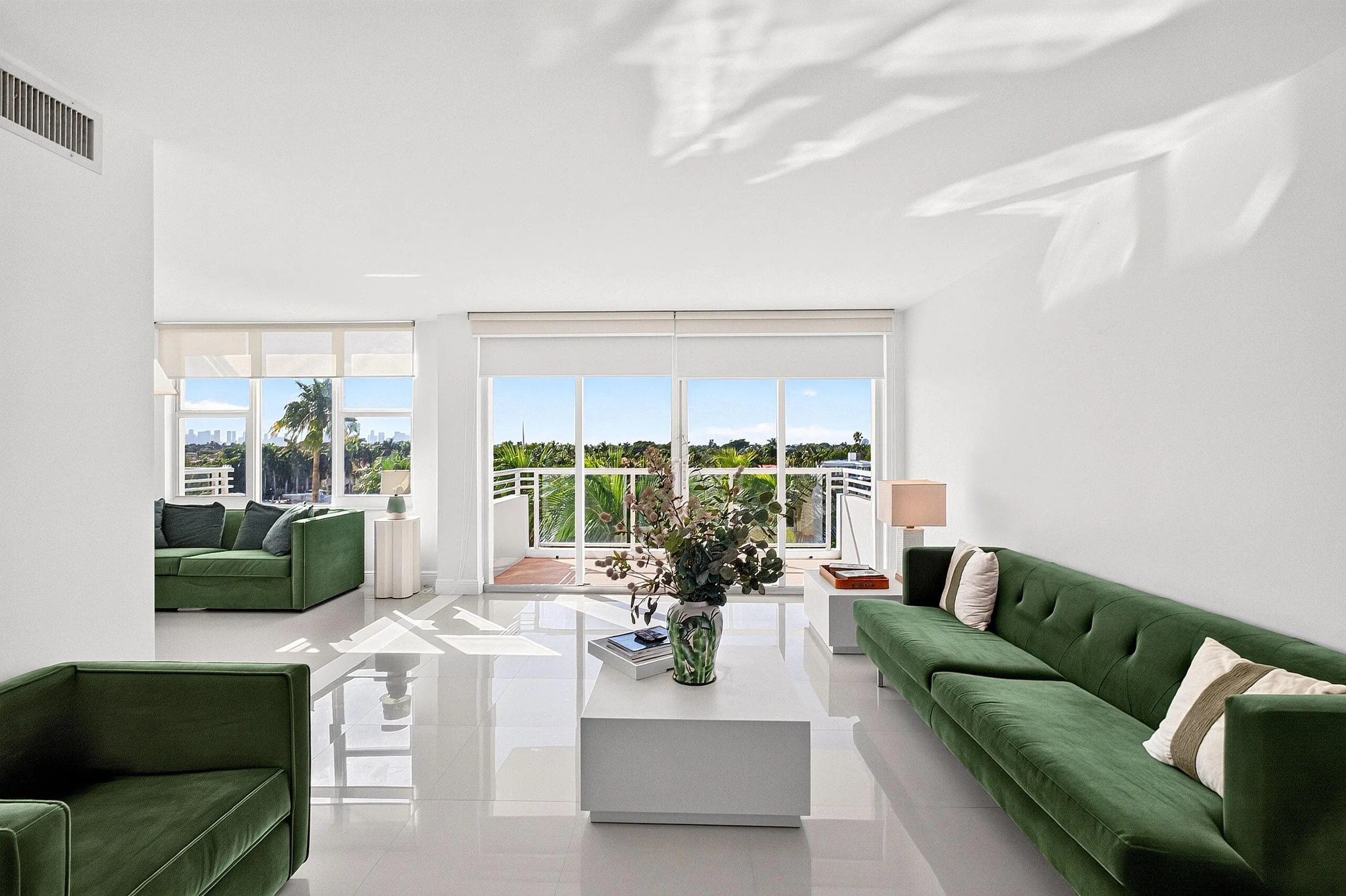 5600 Collins Avenue #6M