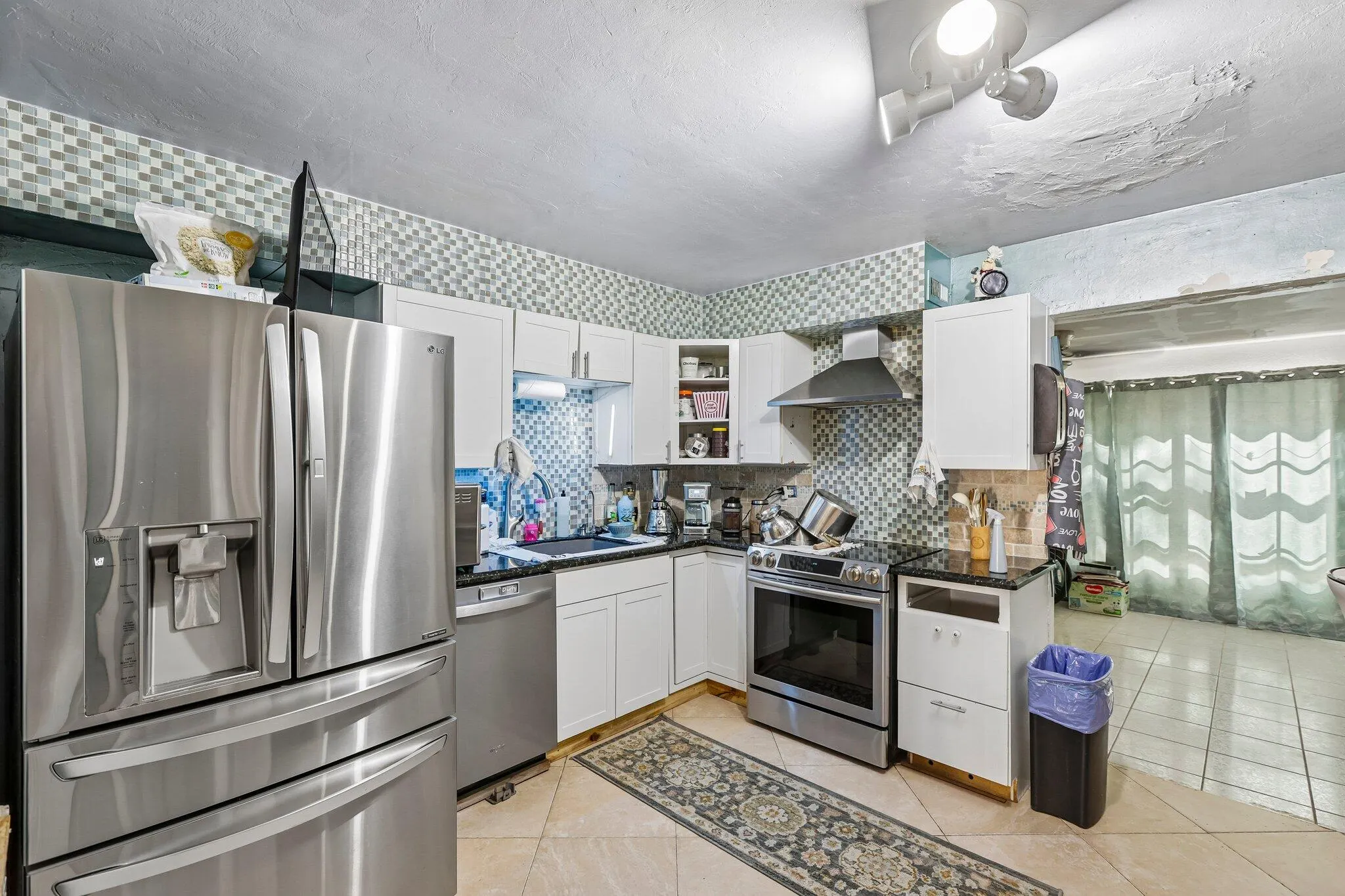 216 NE 26TH Court