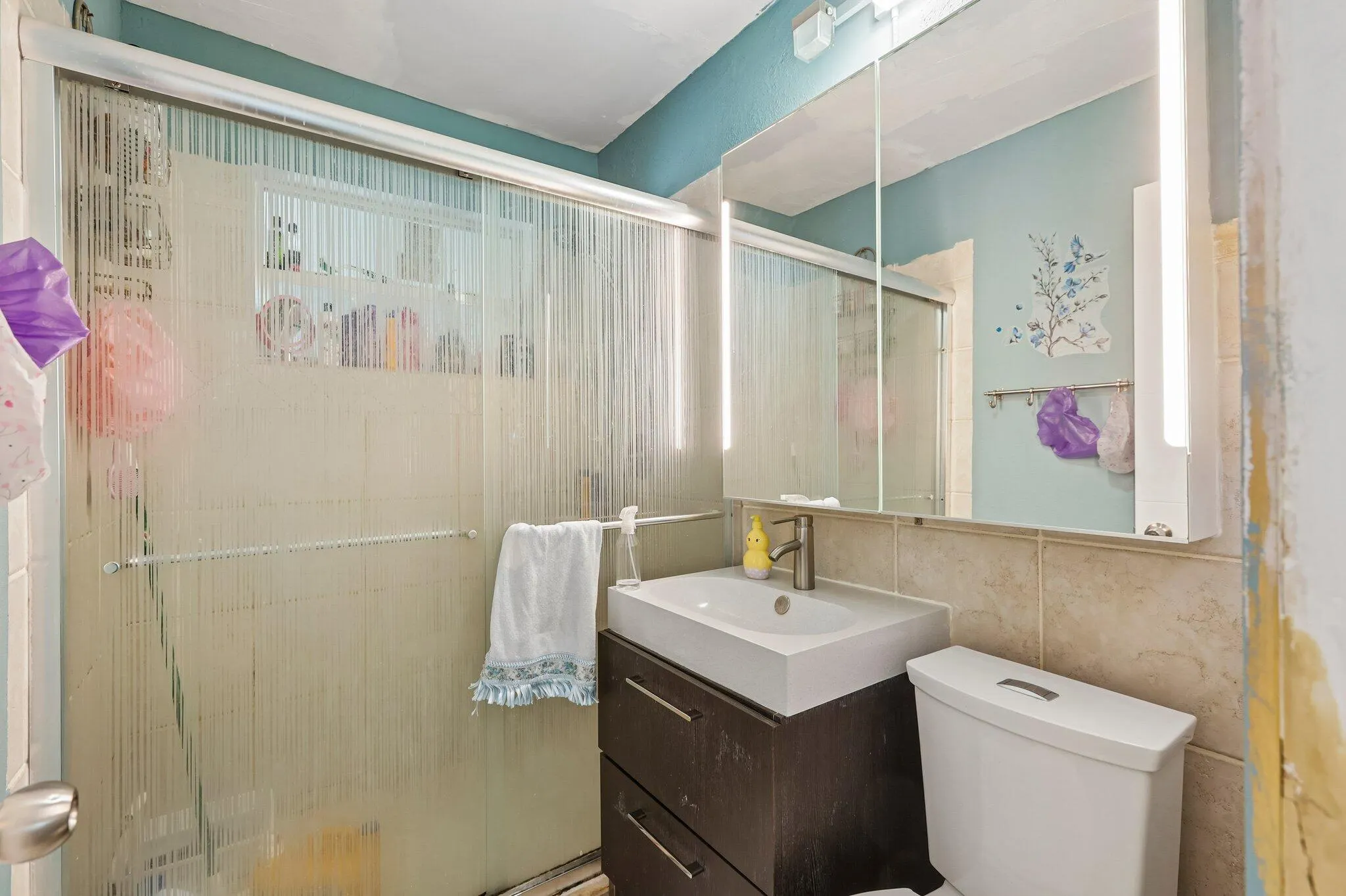 216 NE 26TH Court