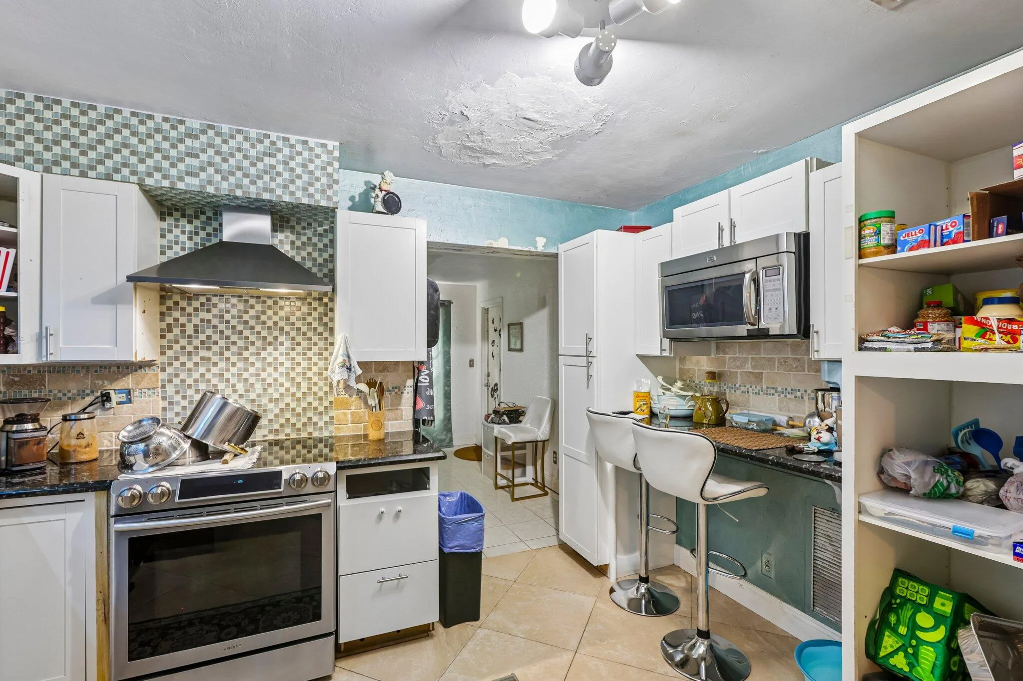 216 NE 26TH Court
