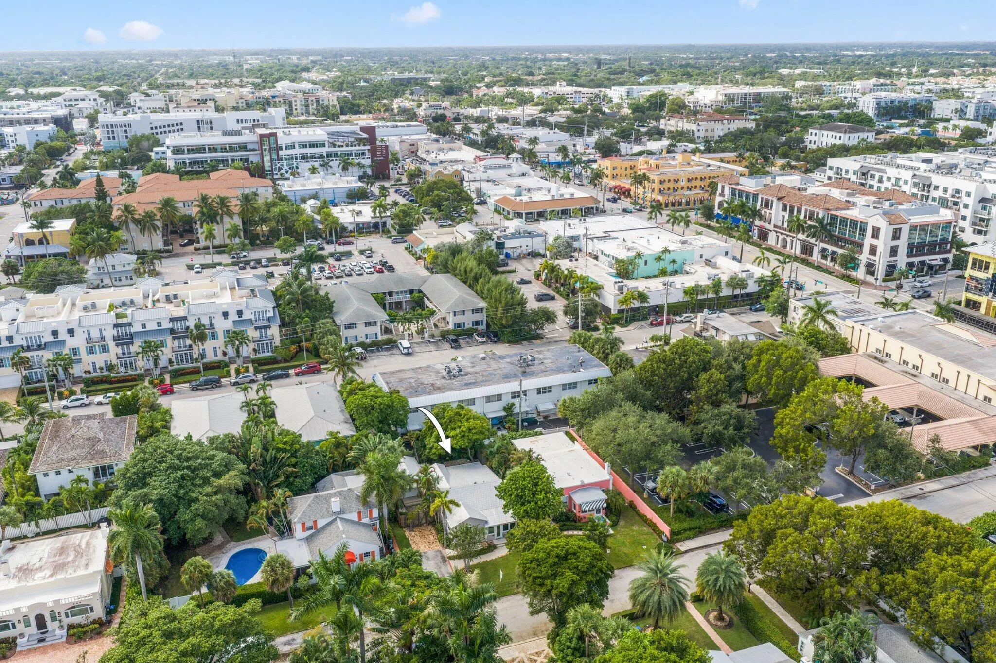 42 Palm Square