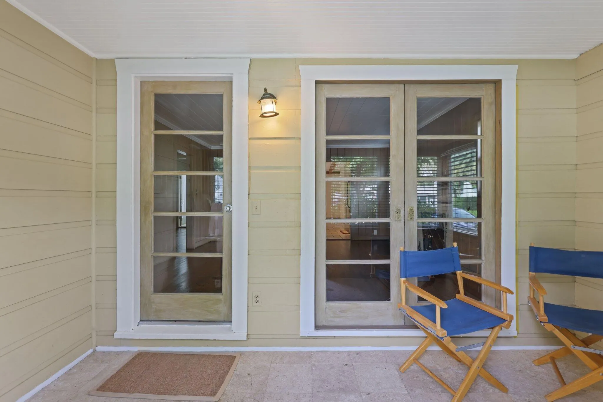 42 Palm Square