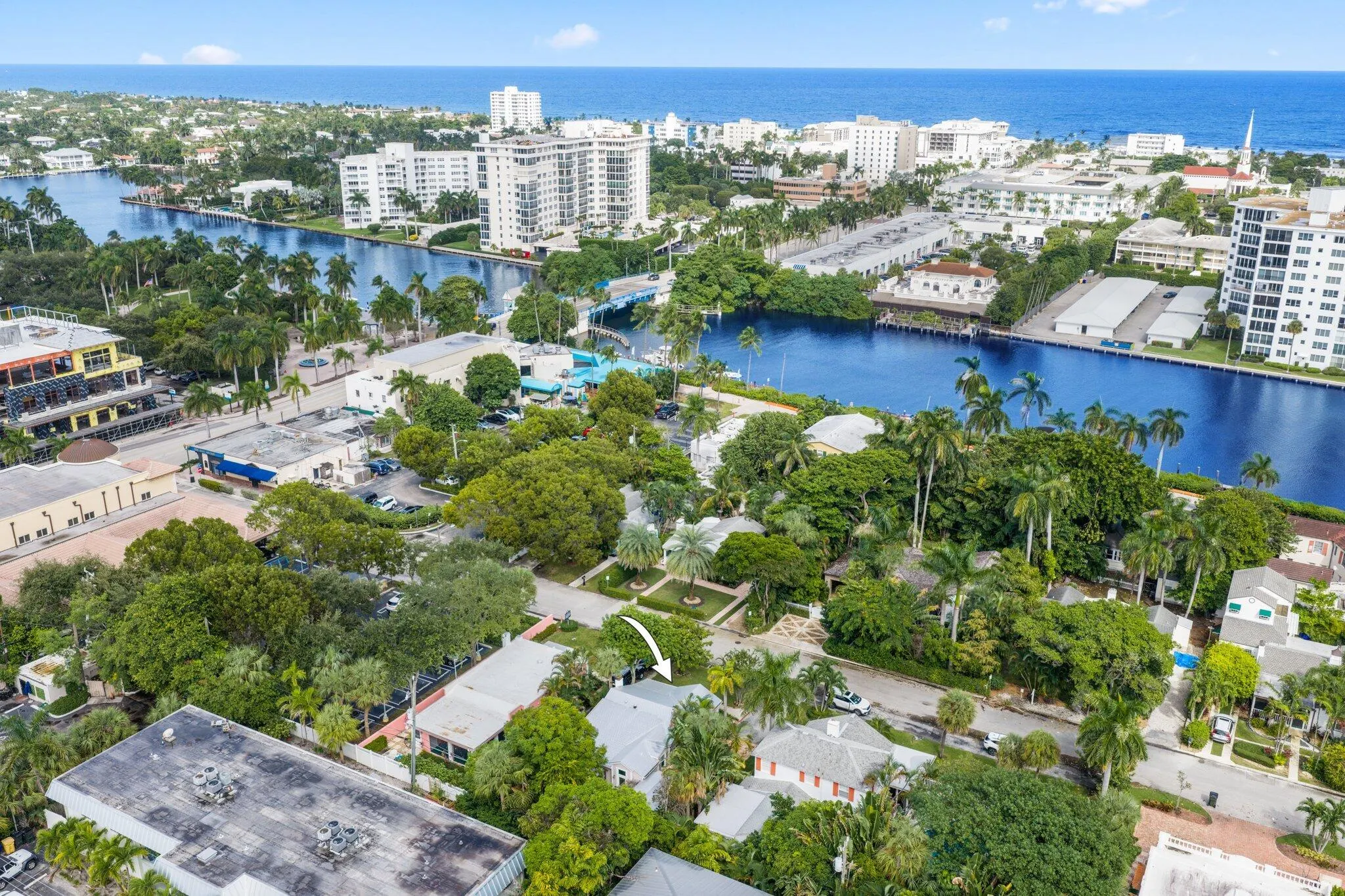 42 Palm Square