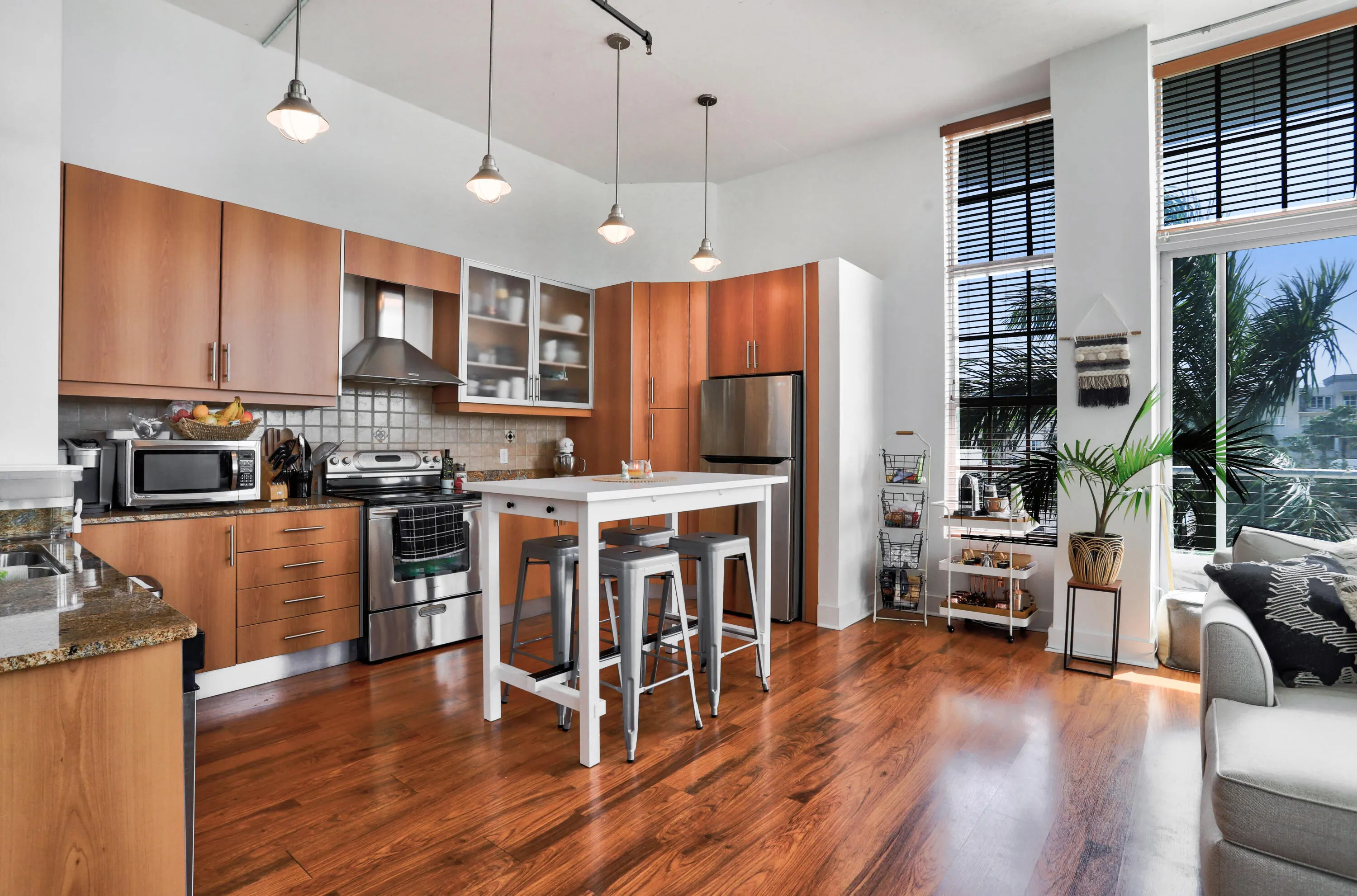 180 NE 4th Avenue #309