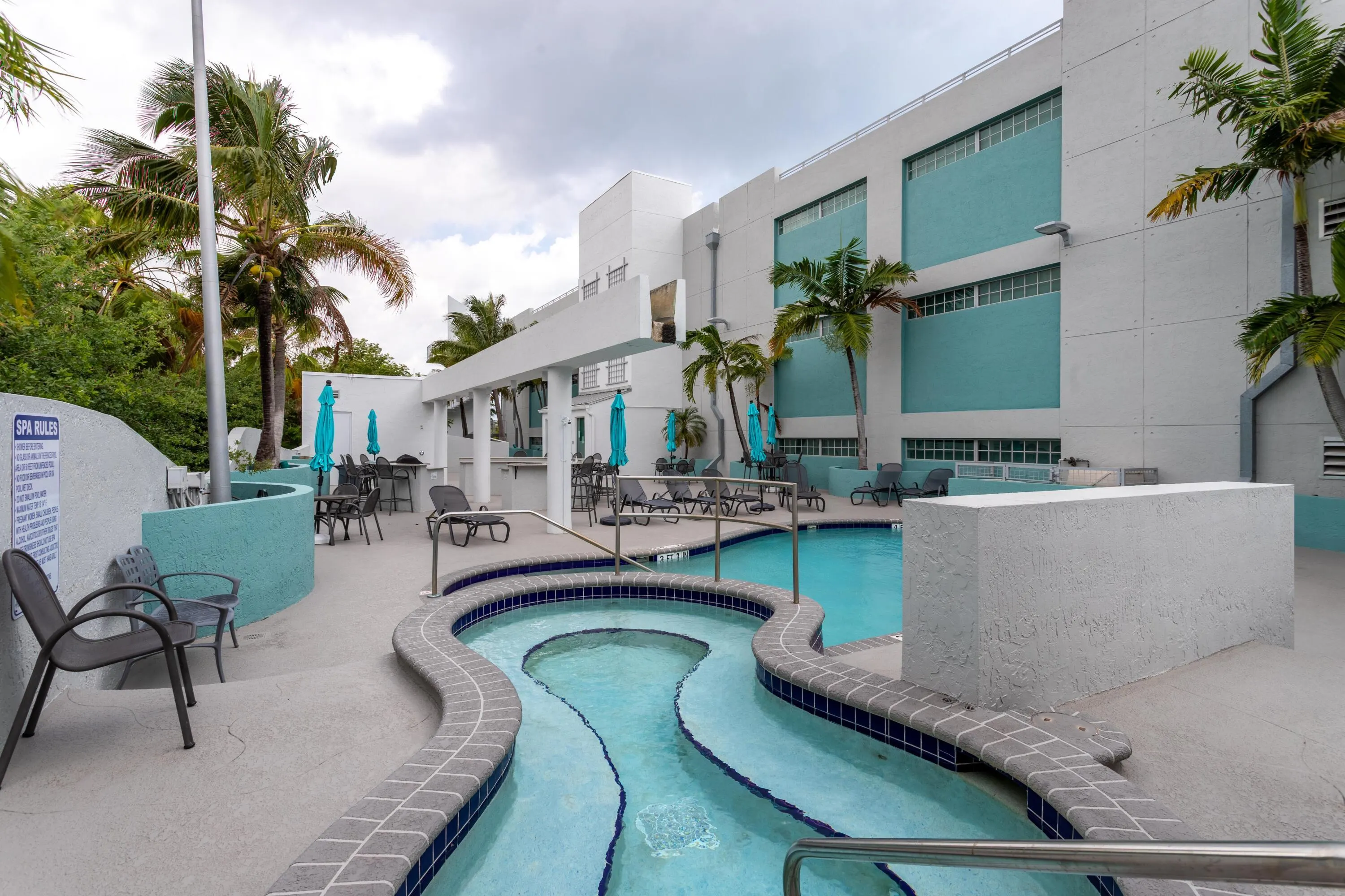 180 NE 4th Avenue #309
