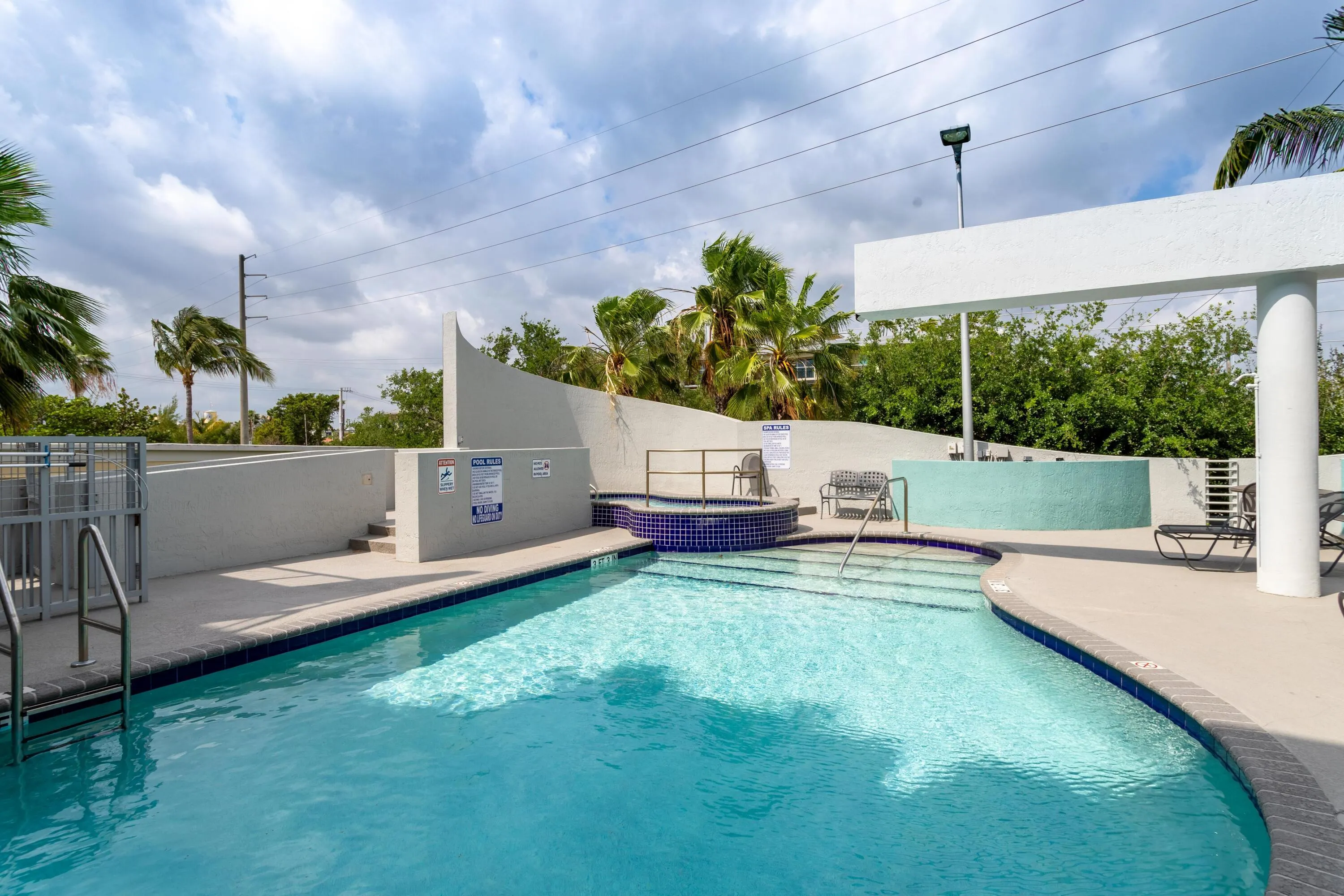 180 NE 4th Avenue #309