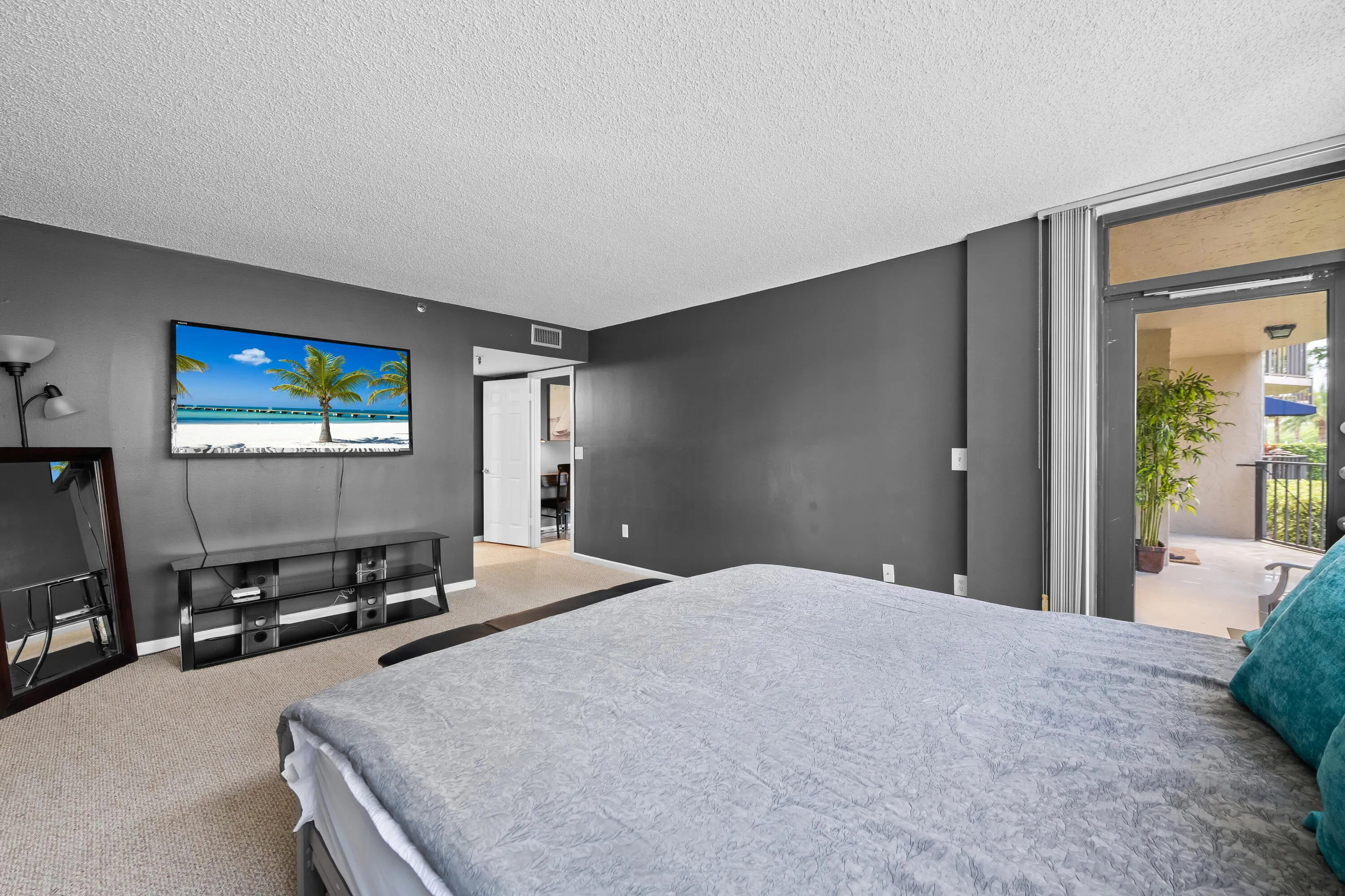 859 Jeffery Street #1090