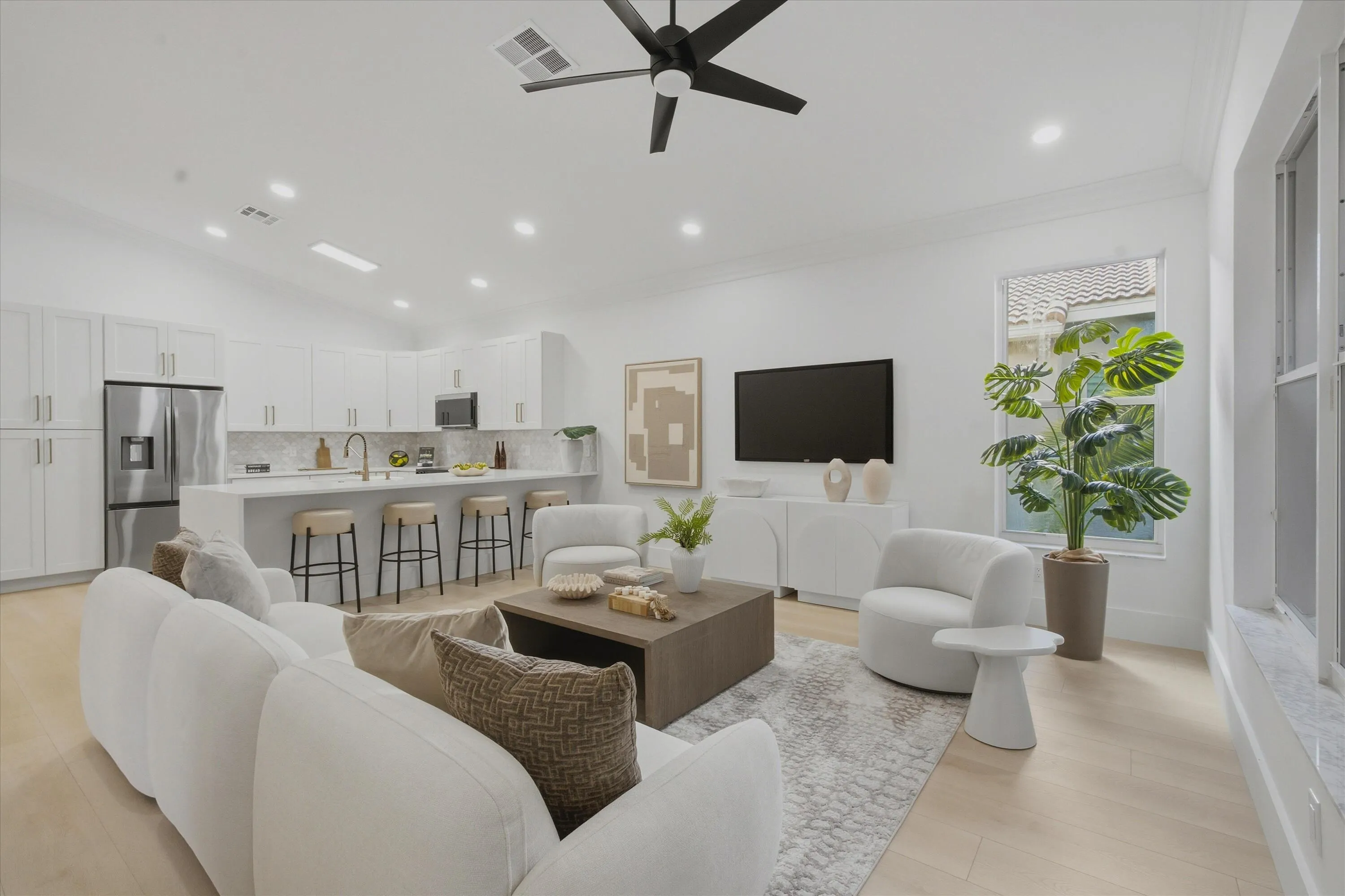13106 ALHAMBRA LAKE Circle